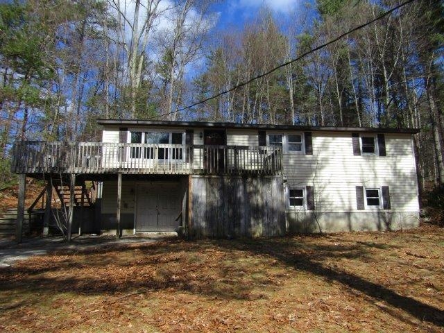 11 Bartlett Rd, Derry, NH 03038