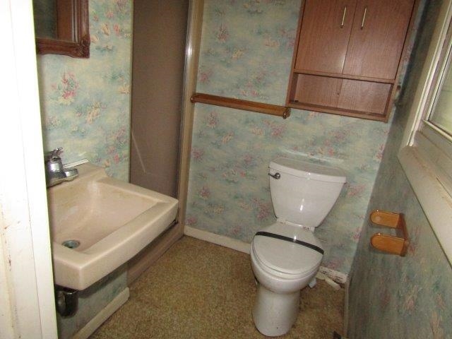 11 Bartlett Rd, Derry, NH 03038