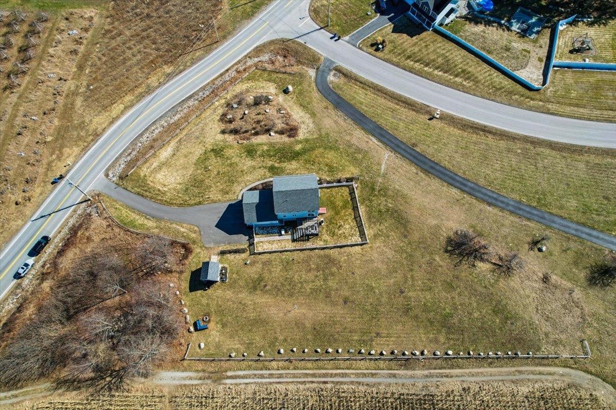 62 Elwood Rd, Londonderry, NH 03053