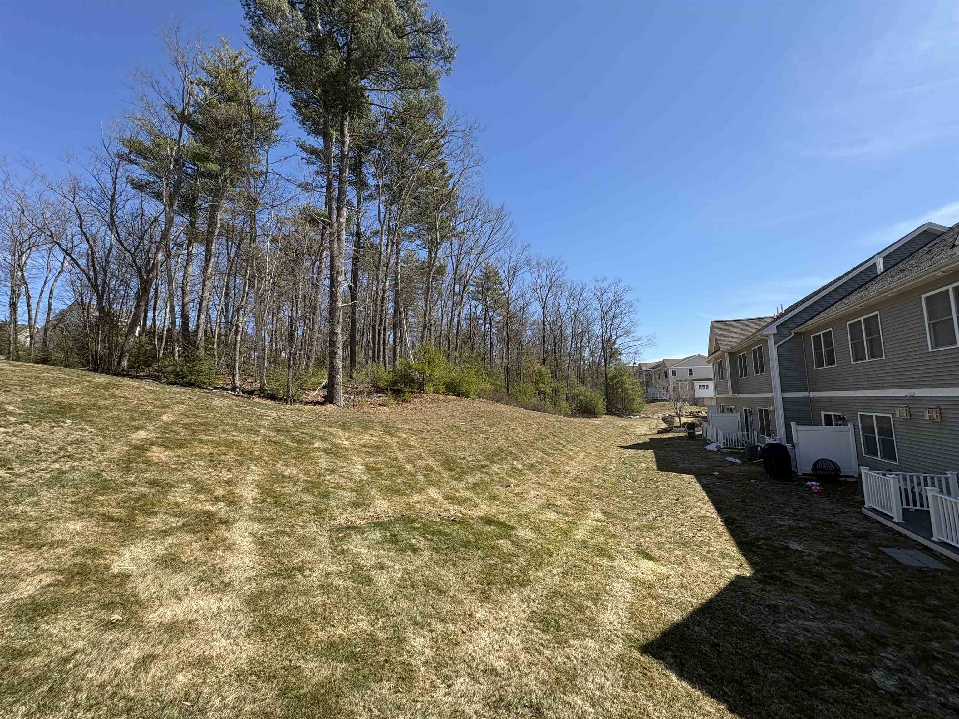 109 Woodview Way, Manchester, NH 03102