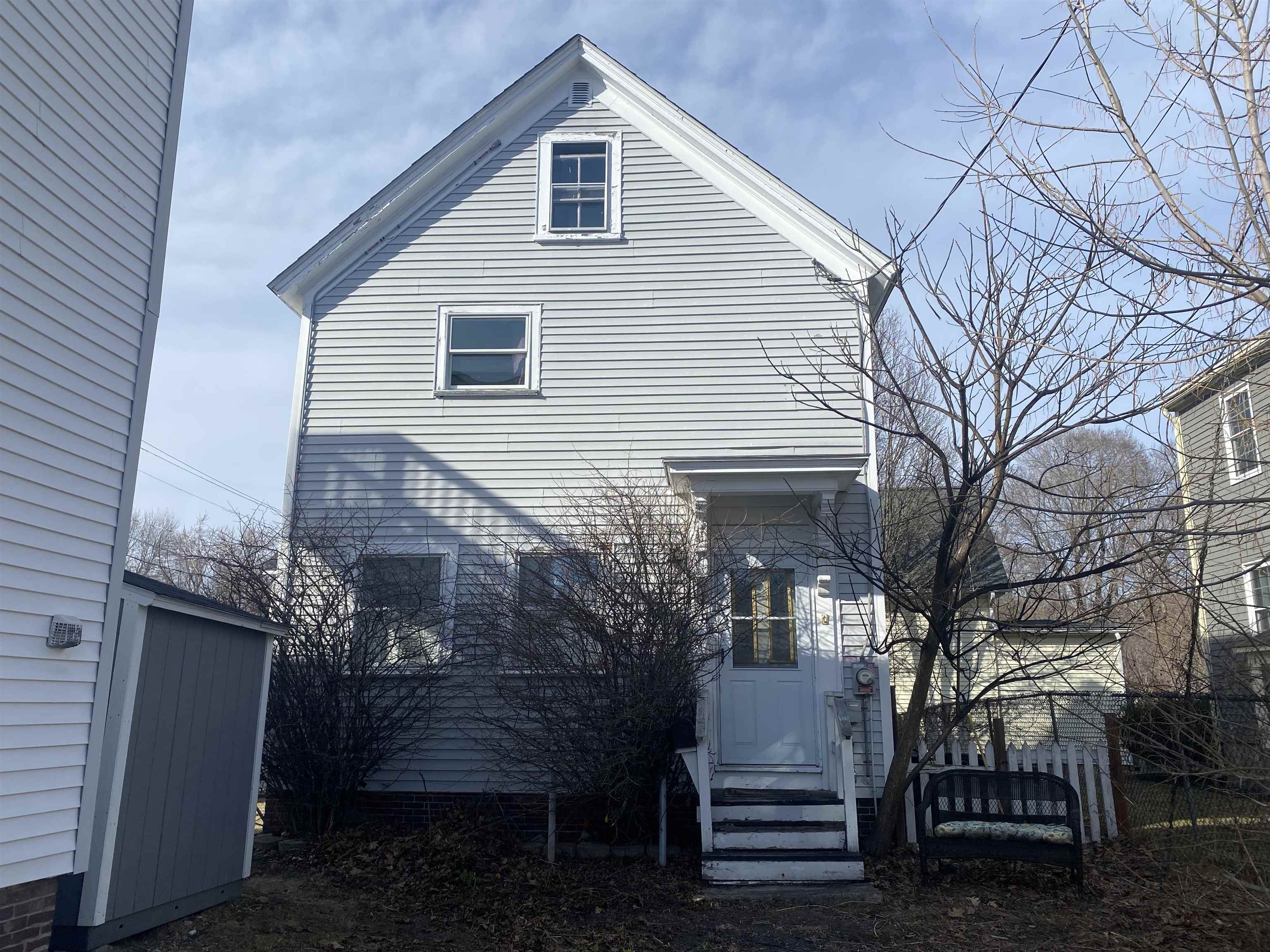 8 Ham St, Dover, NH 03820