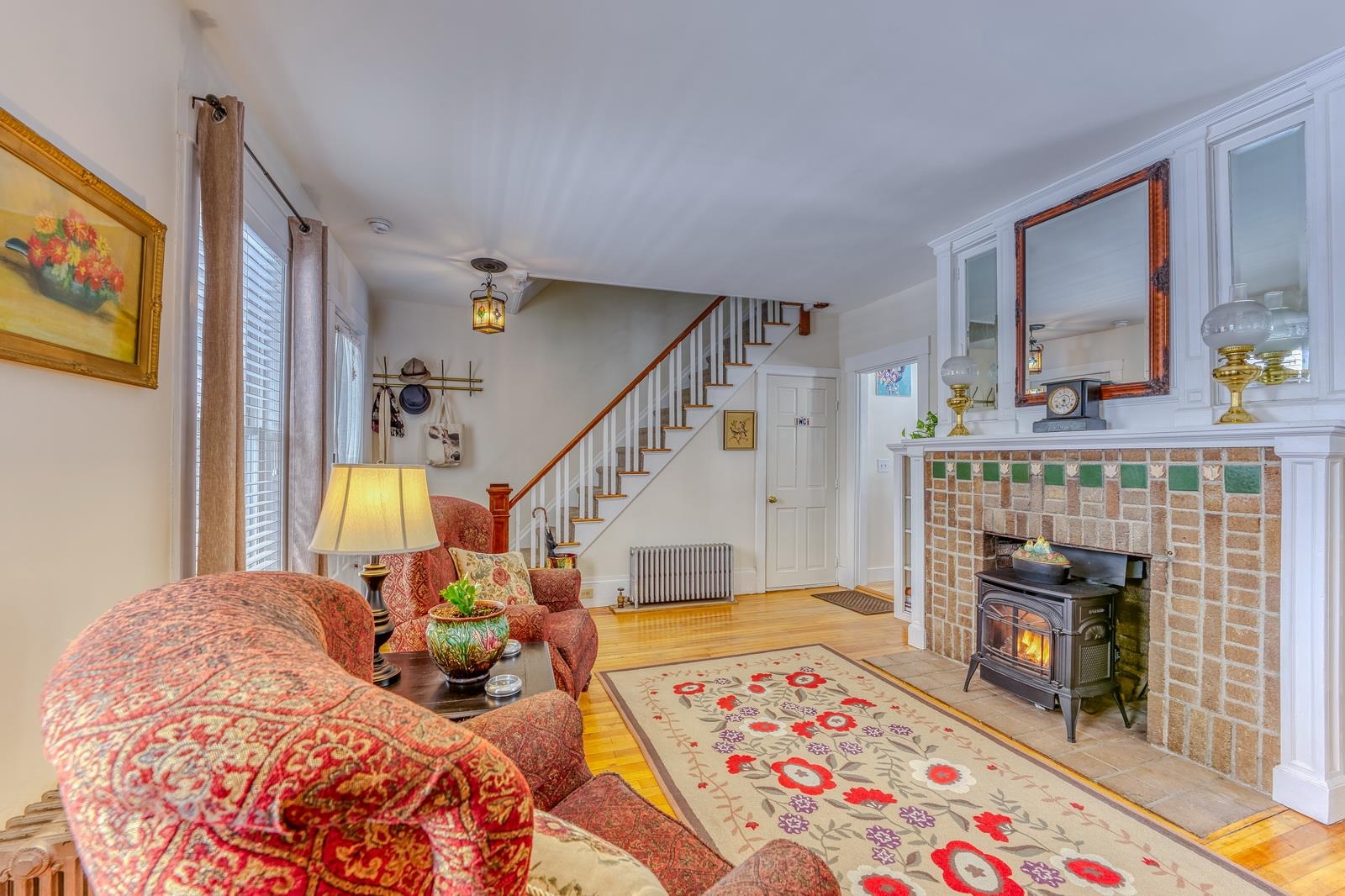 33 Hillview Ter, Littleton, NH 03561