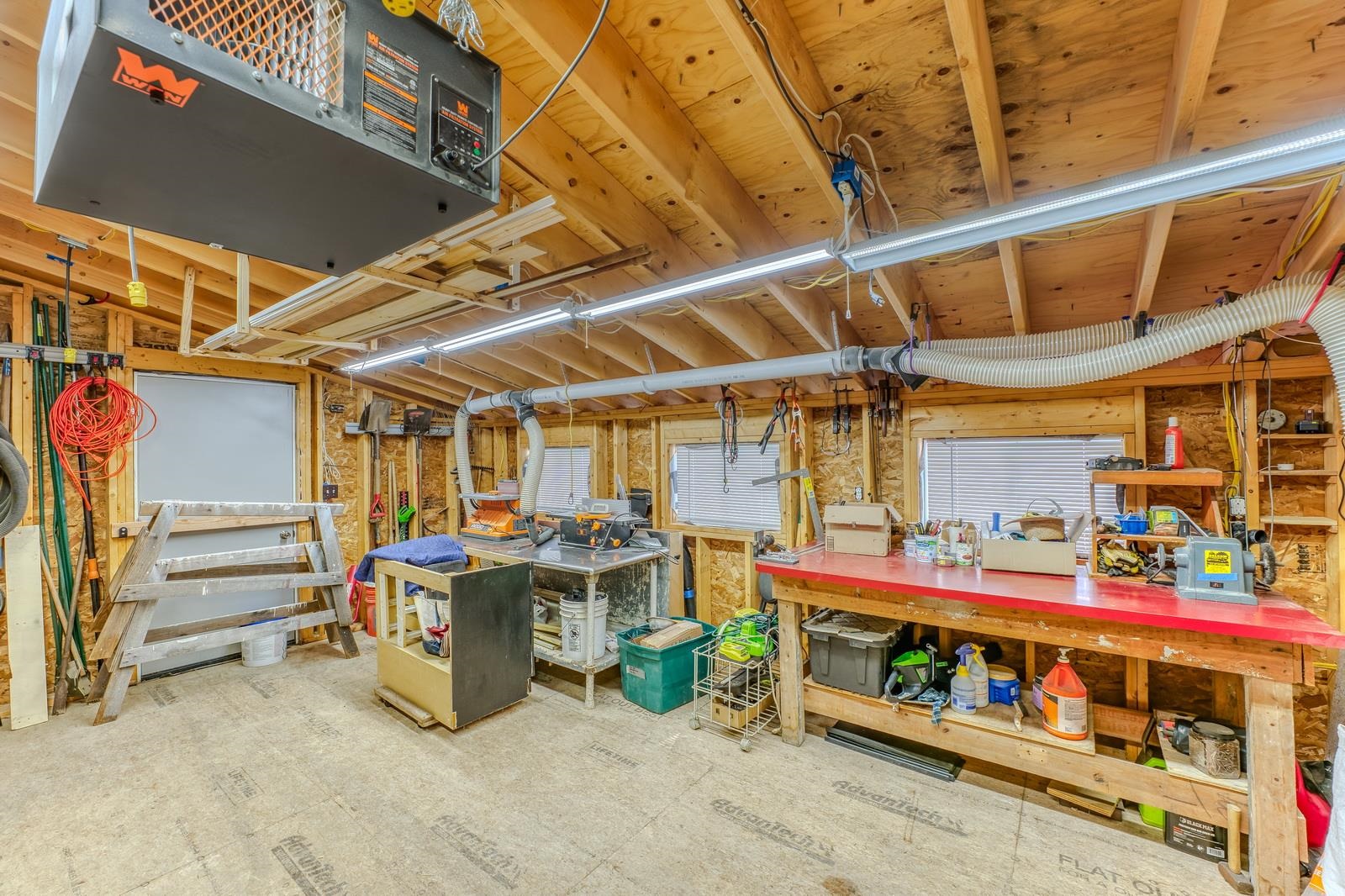 33 Hillview Ter, Littleton, NH 03561