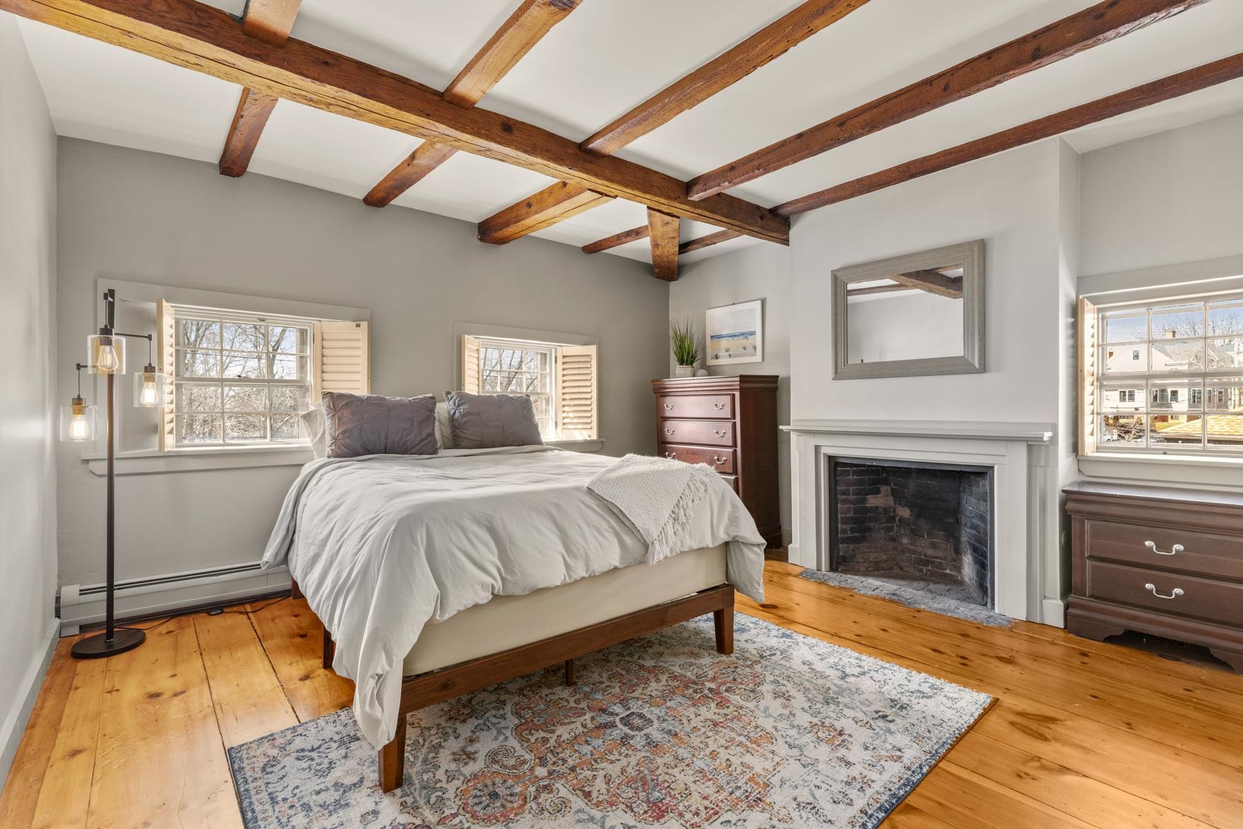 295 Maplewood Ave #2, Portsmouth, NH 03801