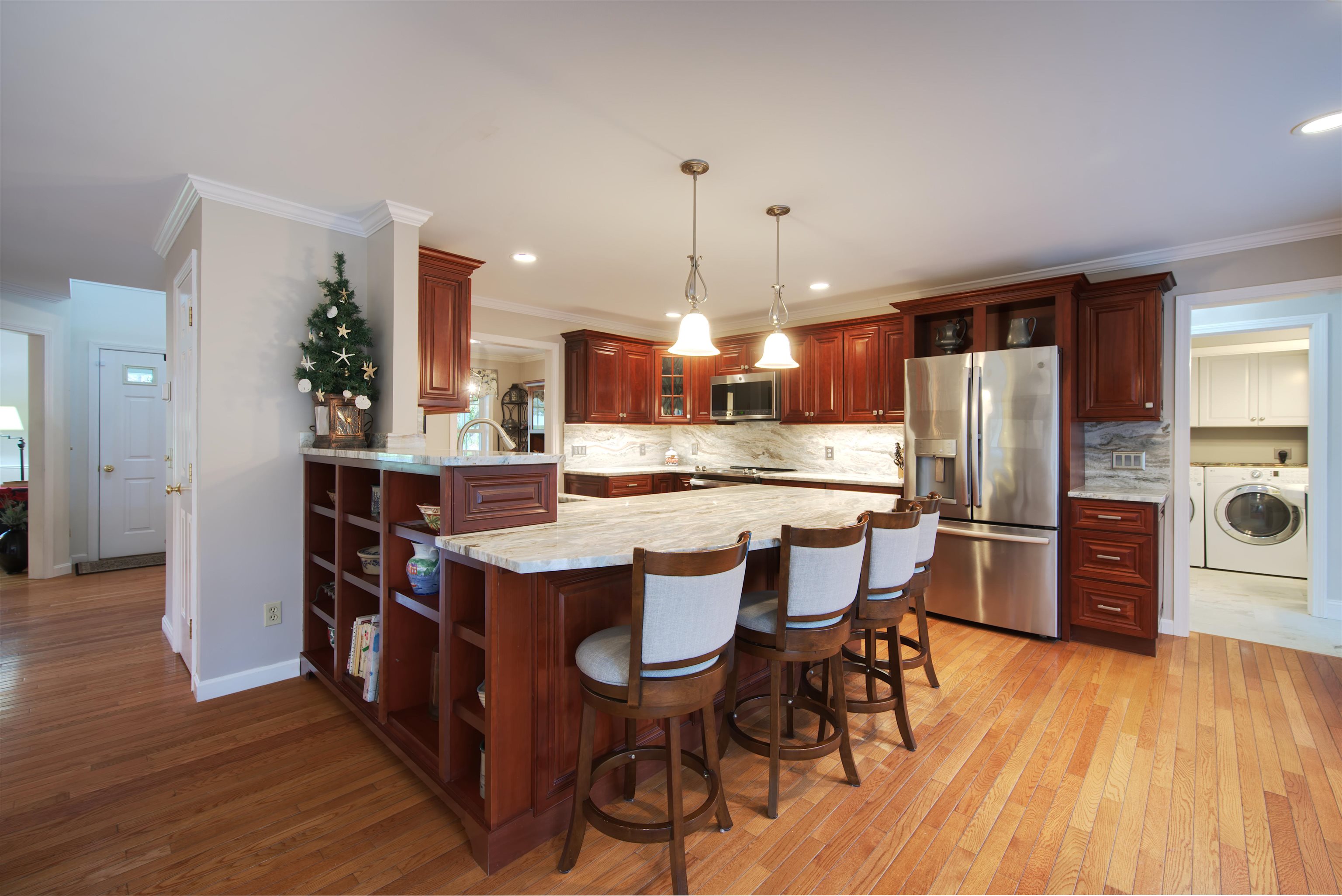 34 Kinloch Dr, Stratham, NH 03885