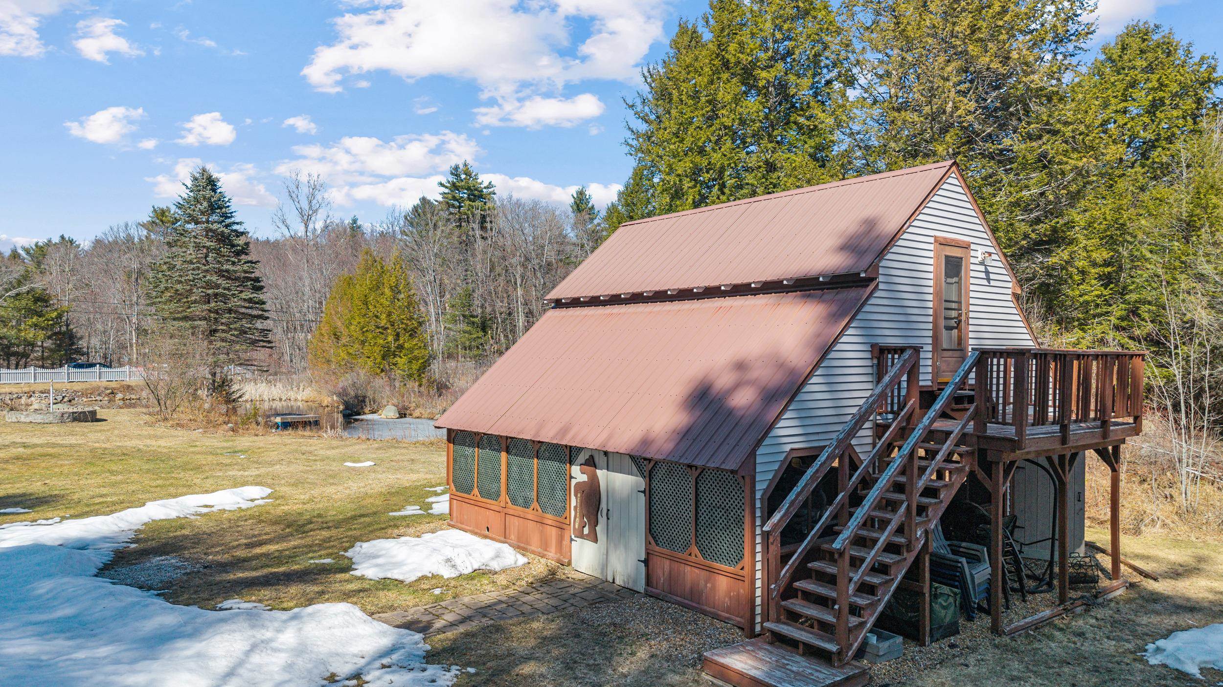 647 Cross Country Rd, Pembroke, NH 03275