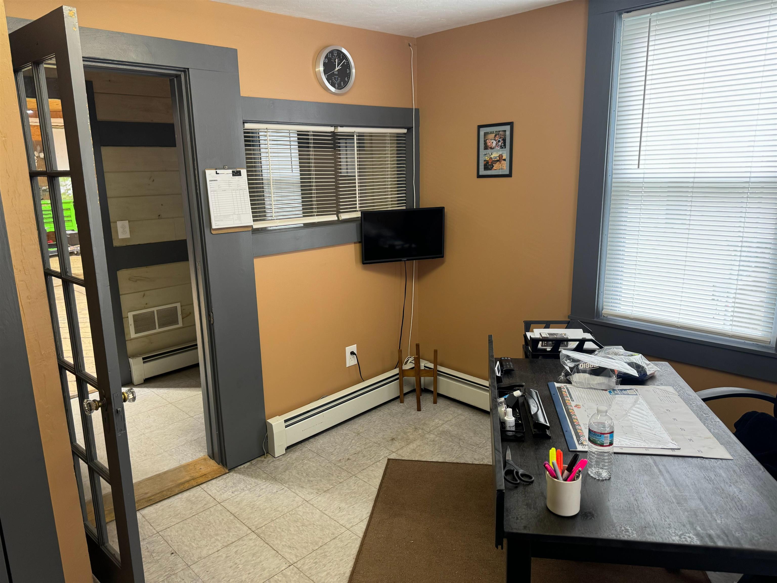 14 Summer St, Laconia, NH 03246