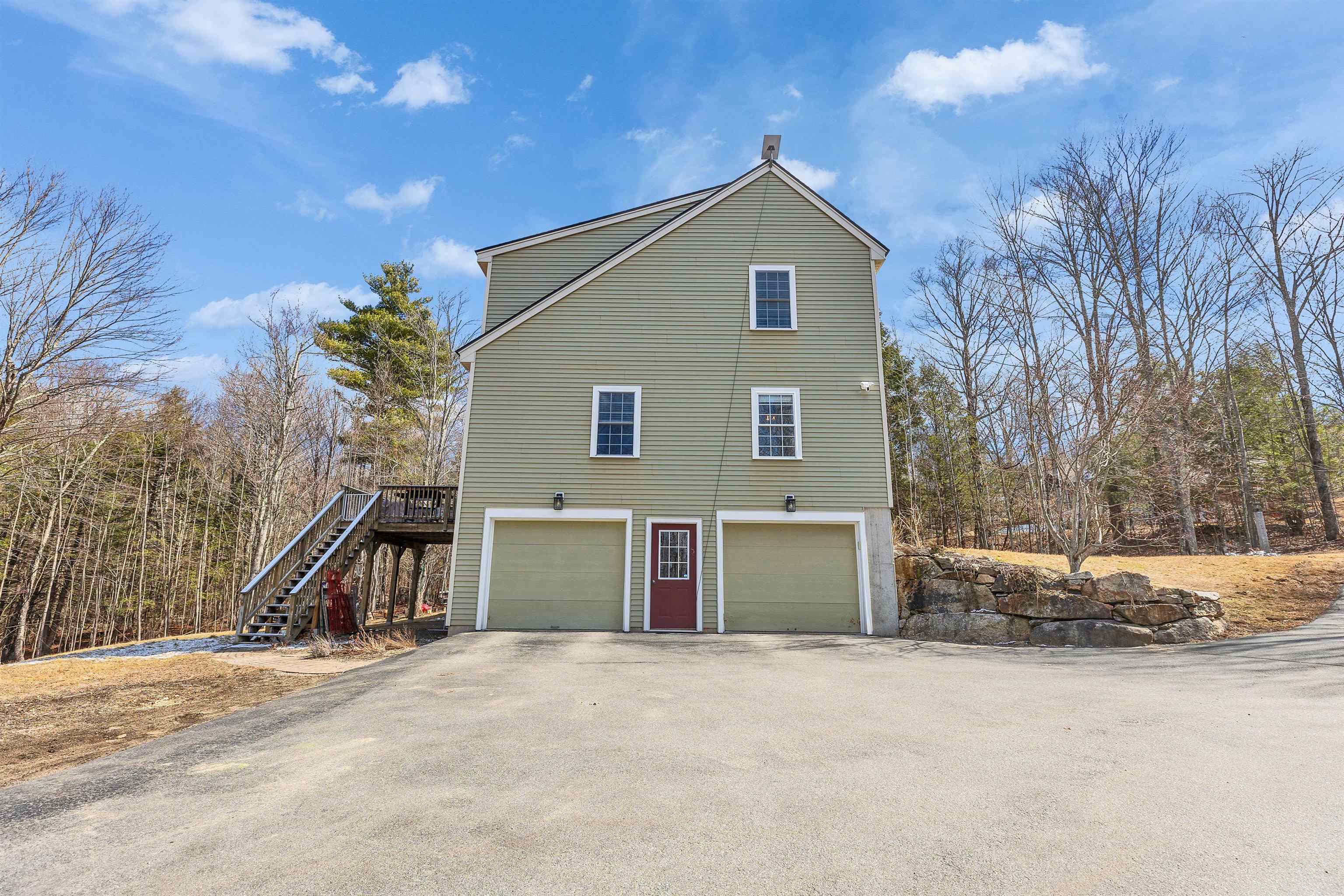 189 Byam Rd, New Boston, NH 03070