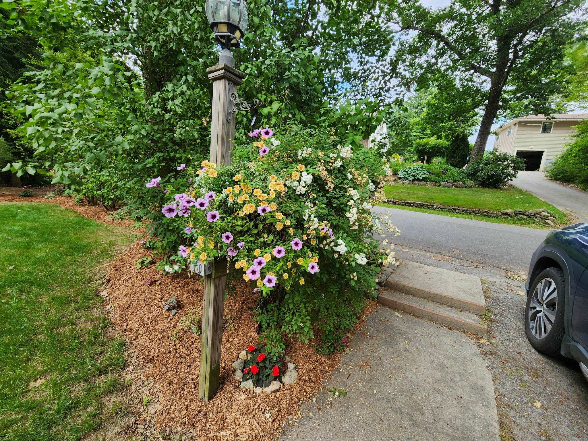 39 Longwood Dr, Swanzey, NH 03431-4517