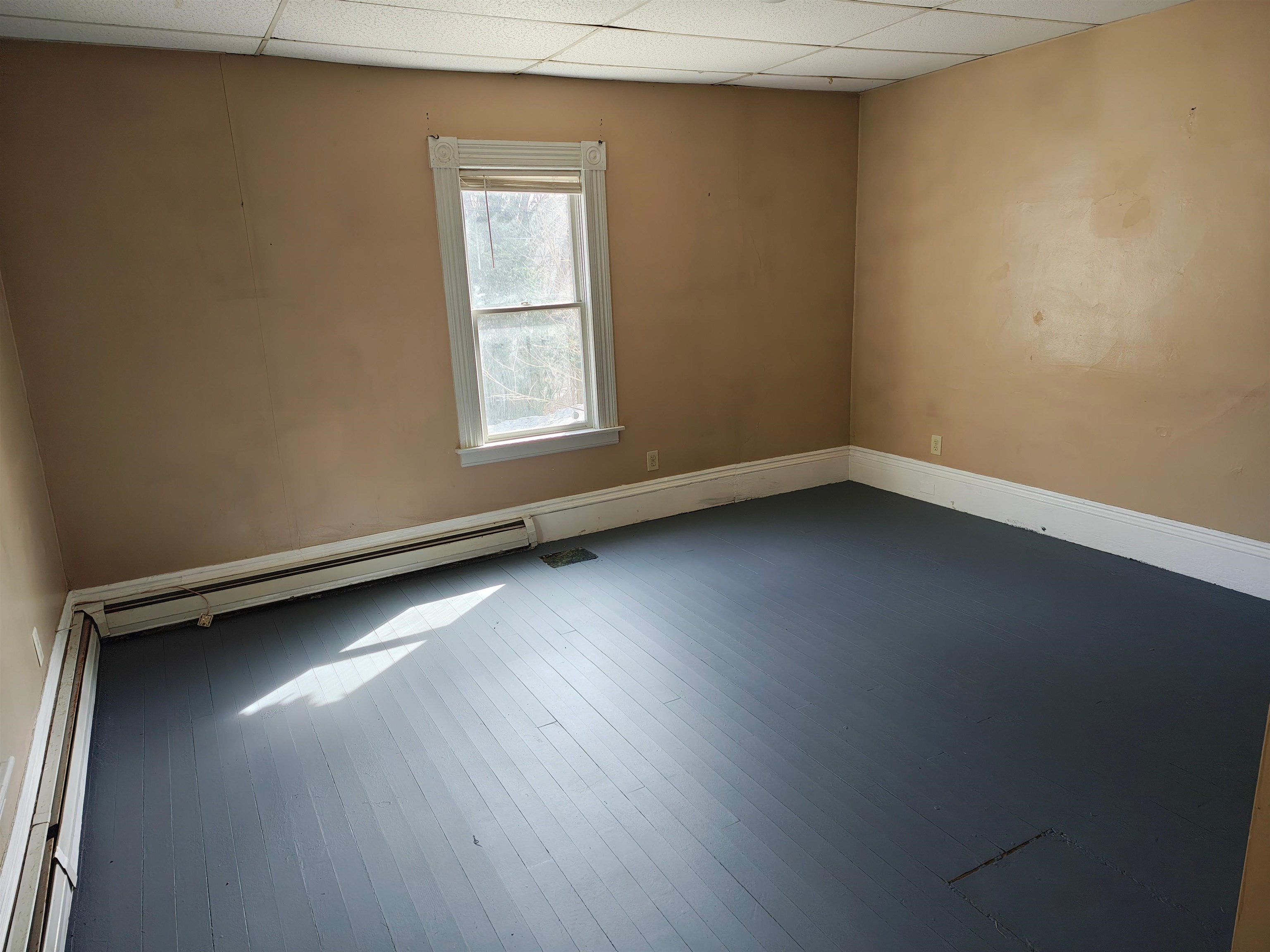 75 W Main St, Littleton, NH 03561