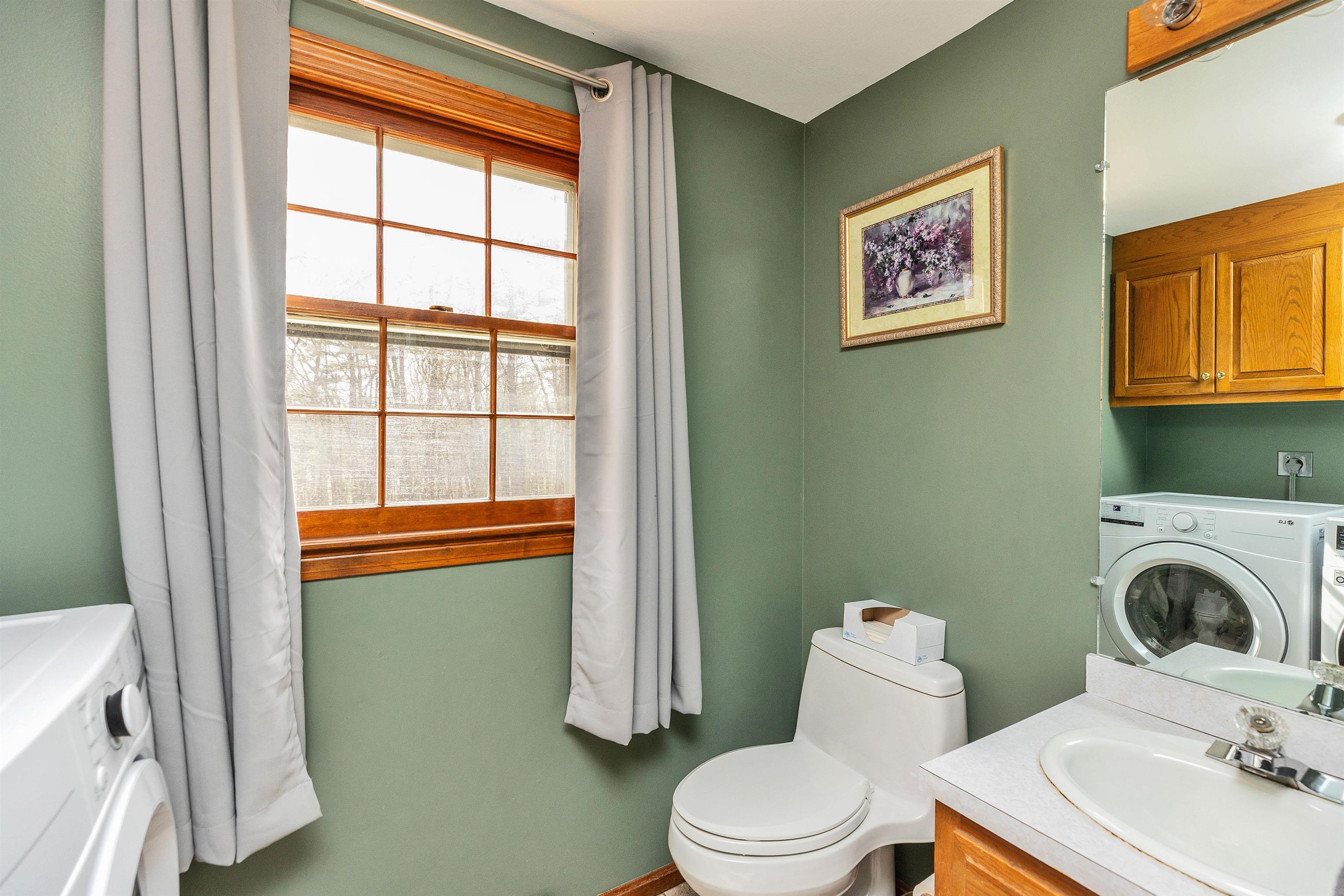 22 Taschereau Blvd, Nashua, NH 03062