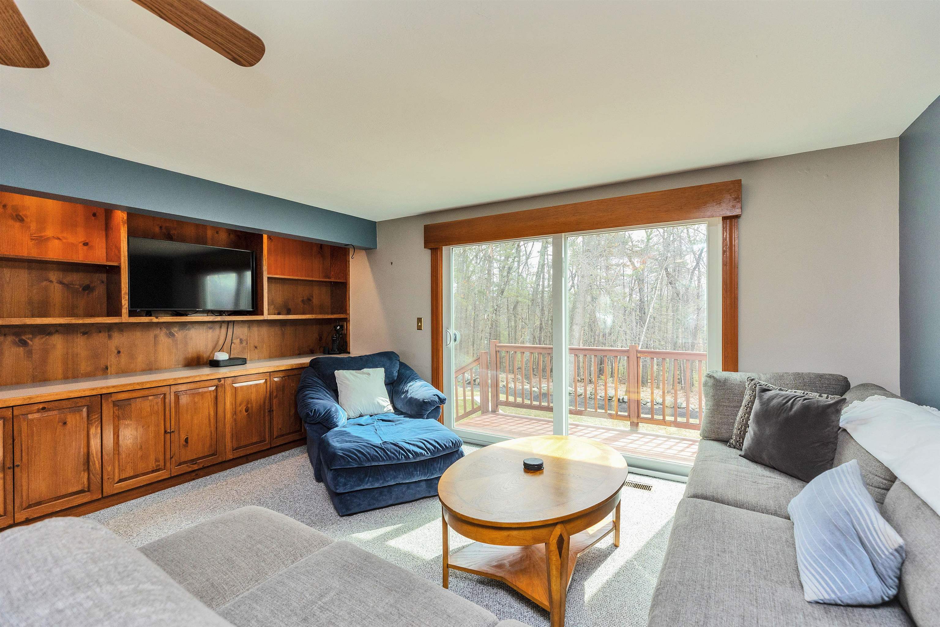 22 Taschereau Blvd, Nashua, NH 03062