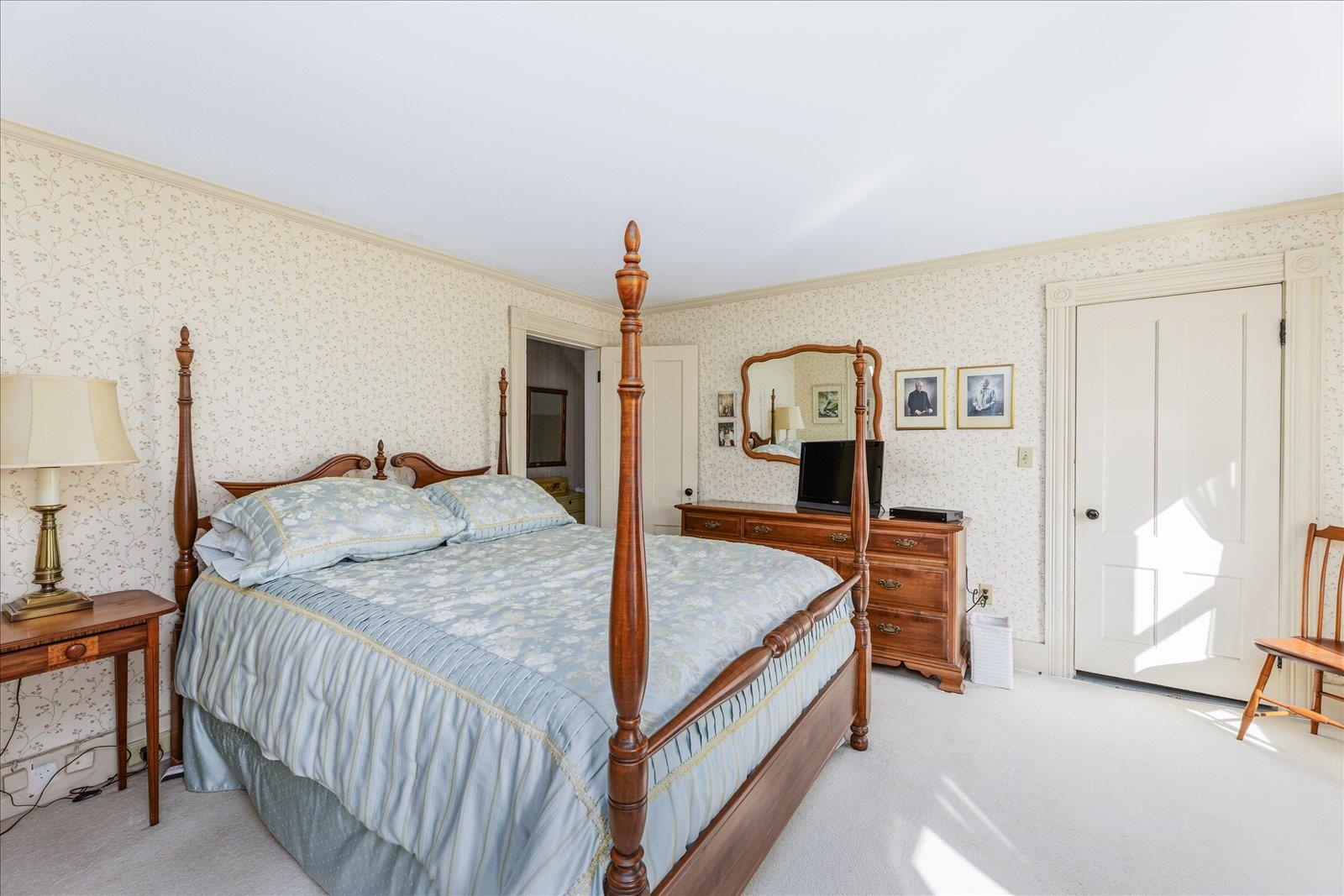 22 Gilsum St, Keene, NH 03431