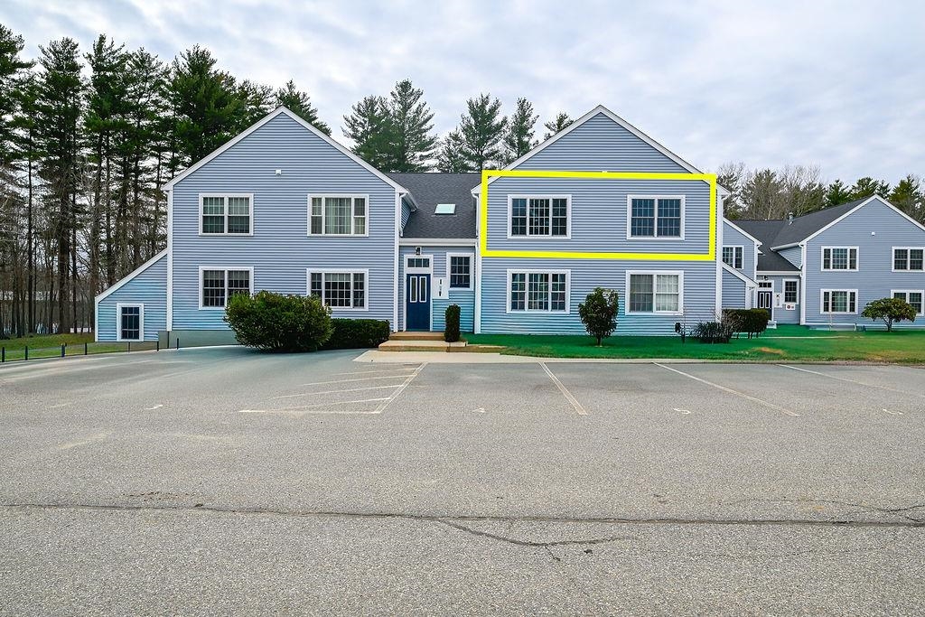 50 Brookside Dr #J8, Exeter, NH 03833