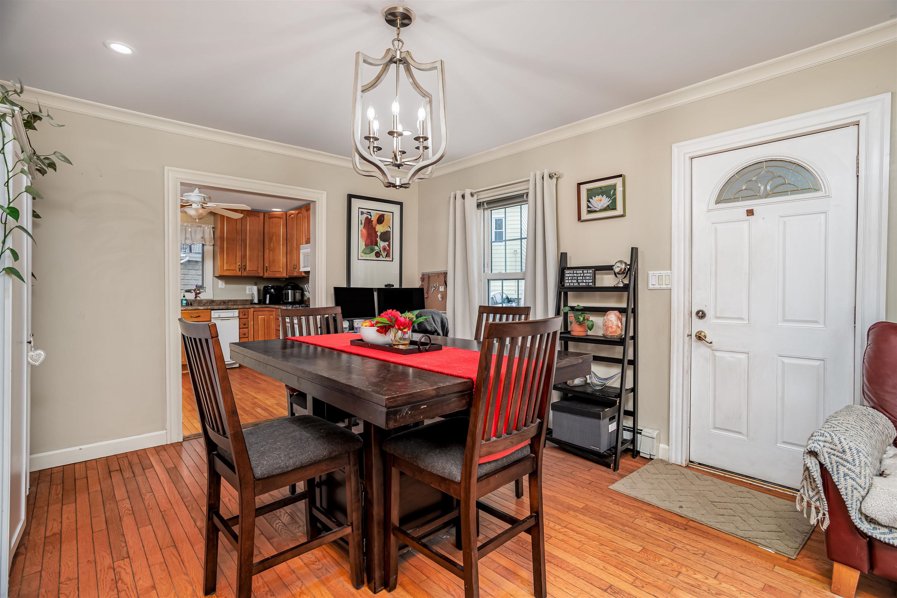 753 Rimmon St, Manchester, NH 03102