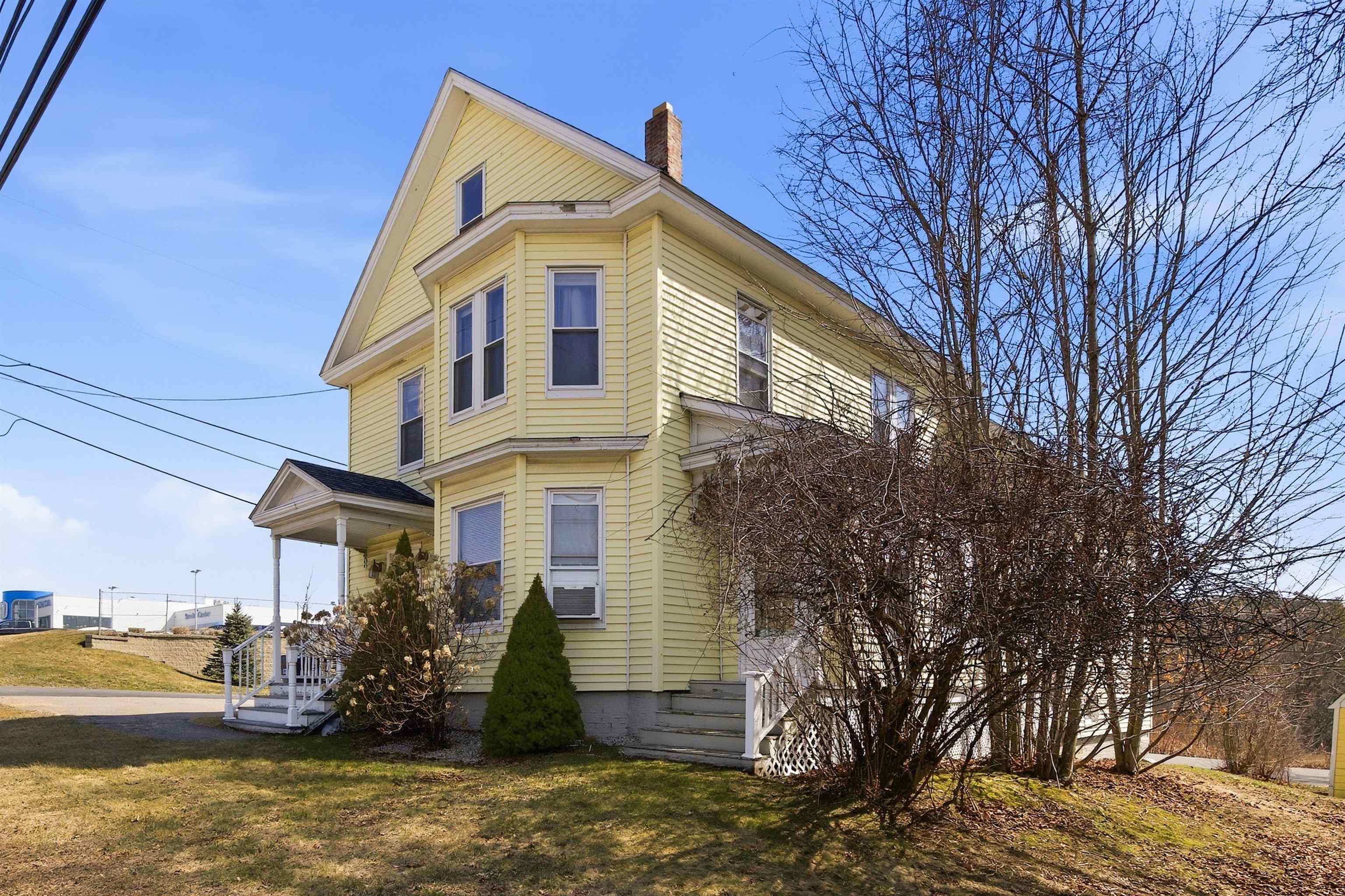 1 Morrison Ave, Tilton, NH 03276