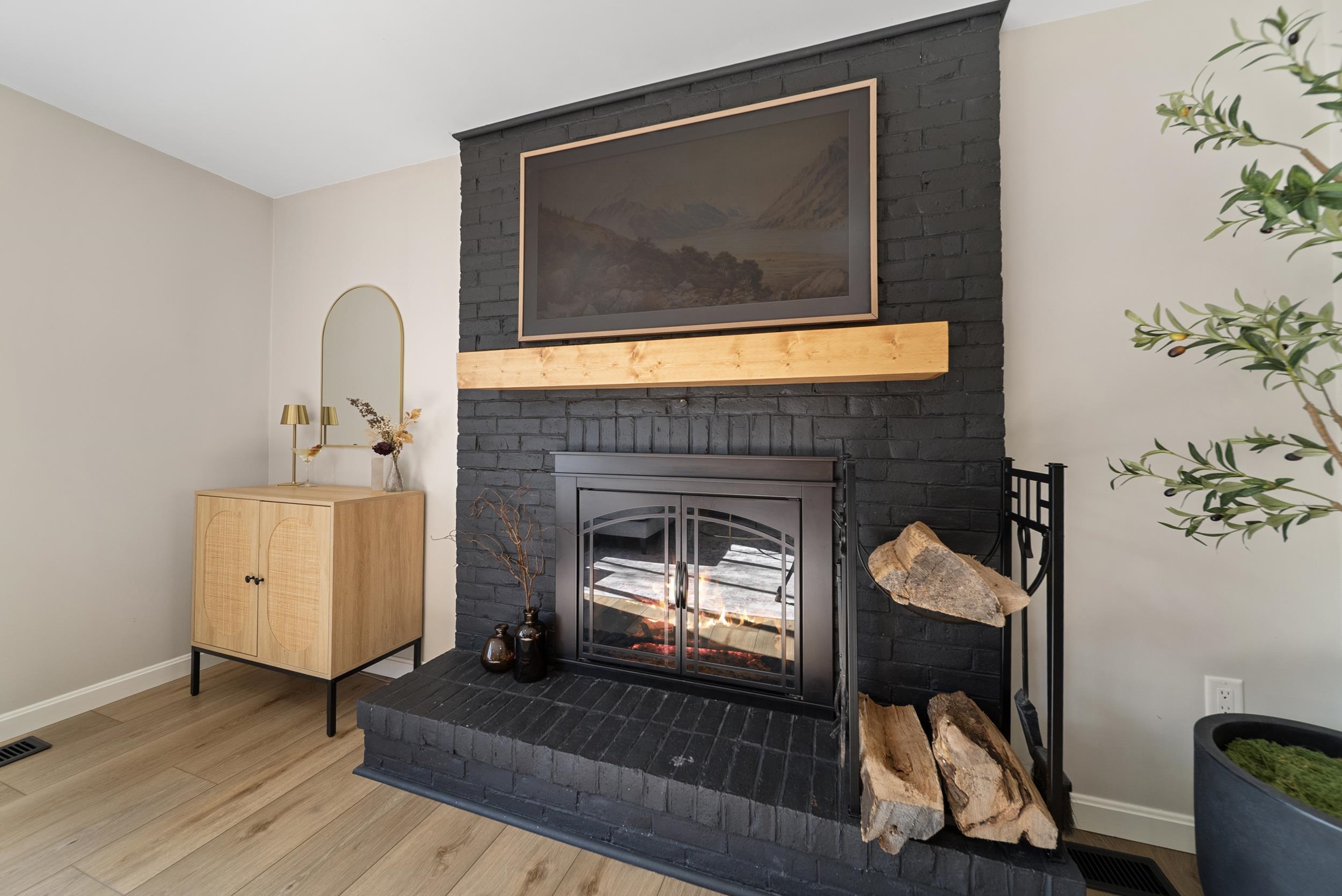 27 Hyacinth Dr, Nashua, NH 03062