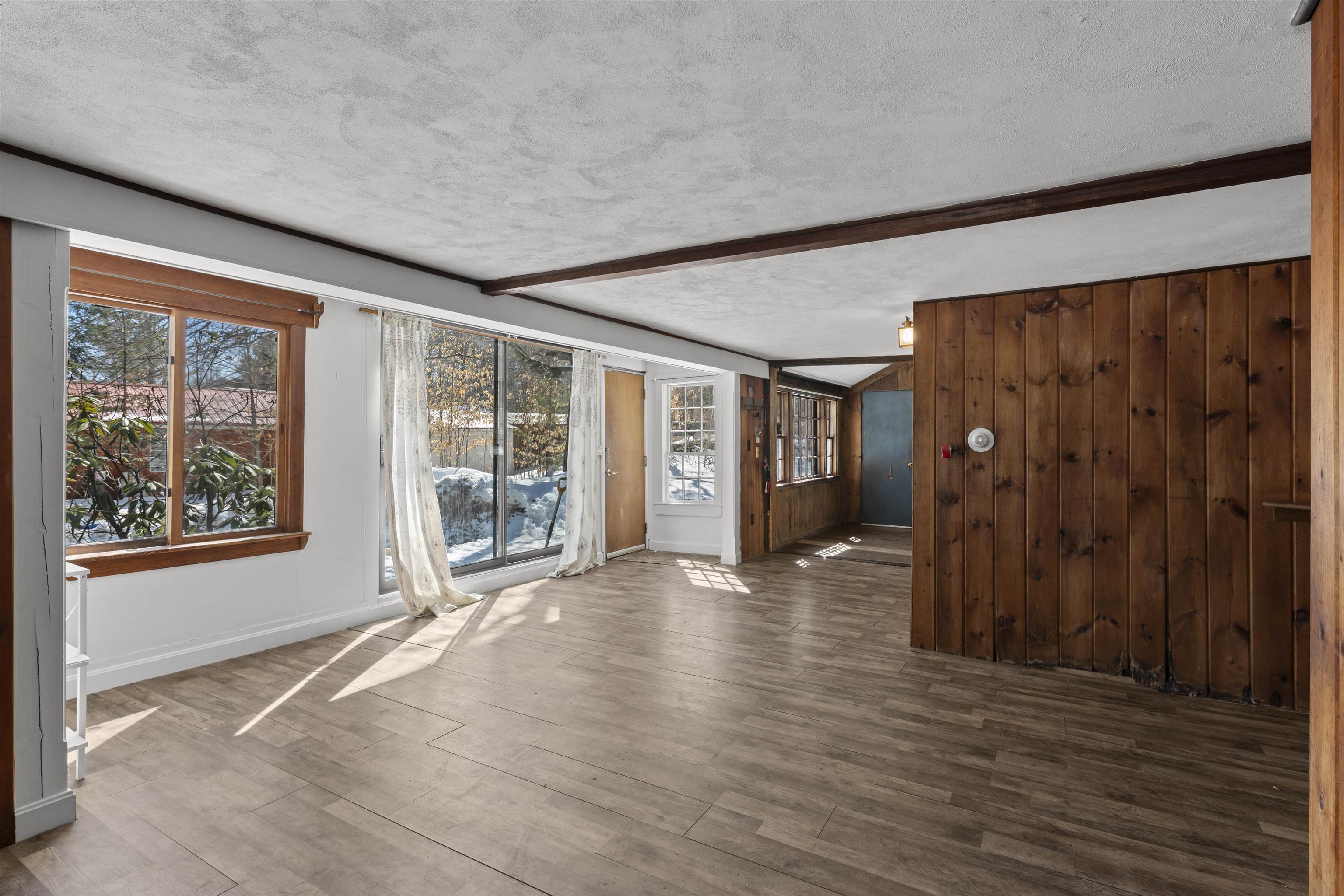 188 White Mountain Hw, Tamworth, NH 03817