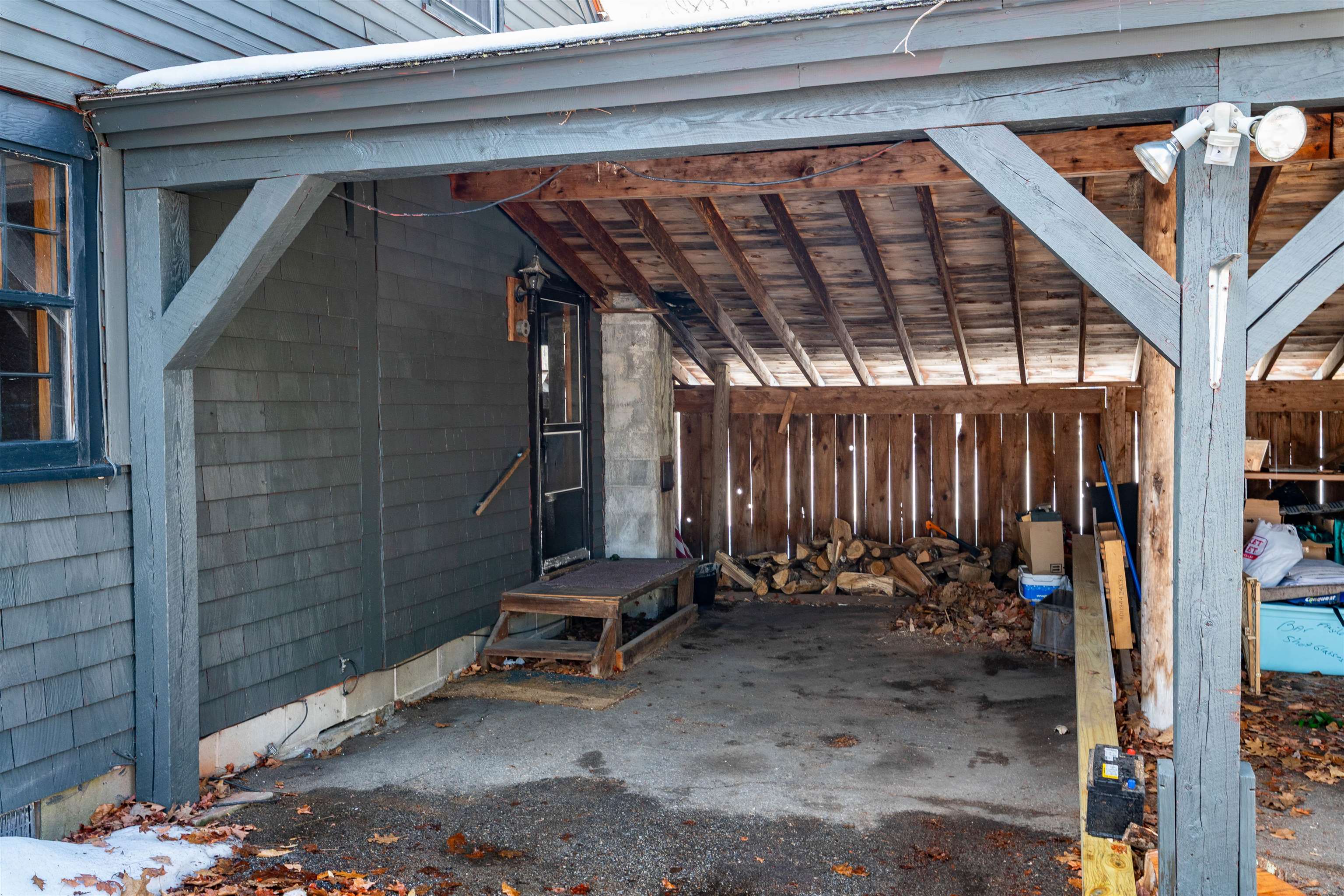 188 White Mountain Hw, Tamworth, NH 03817