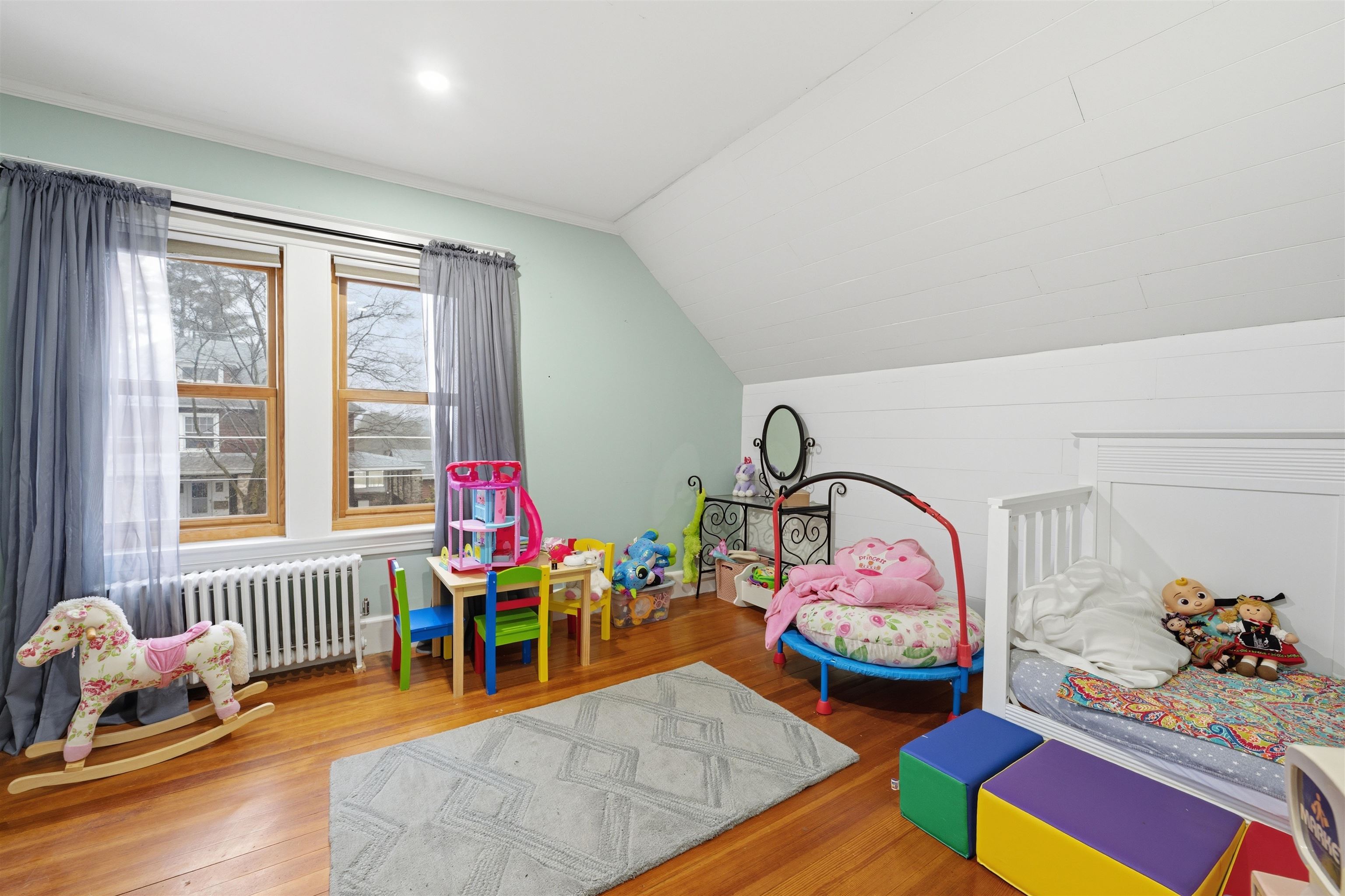 761 Amherst St, Manchester, NH 03104