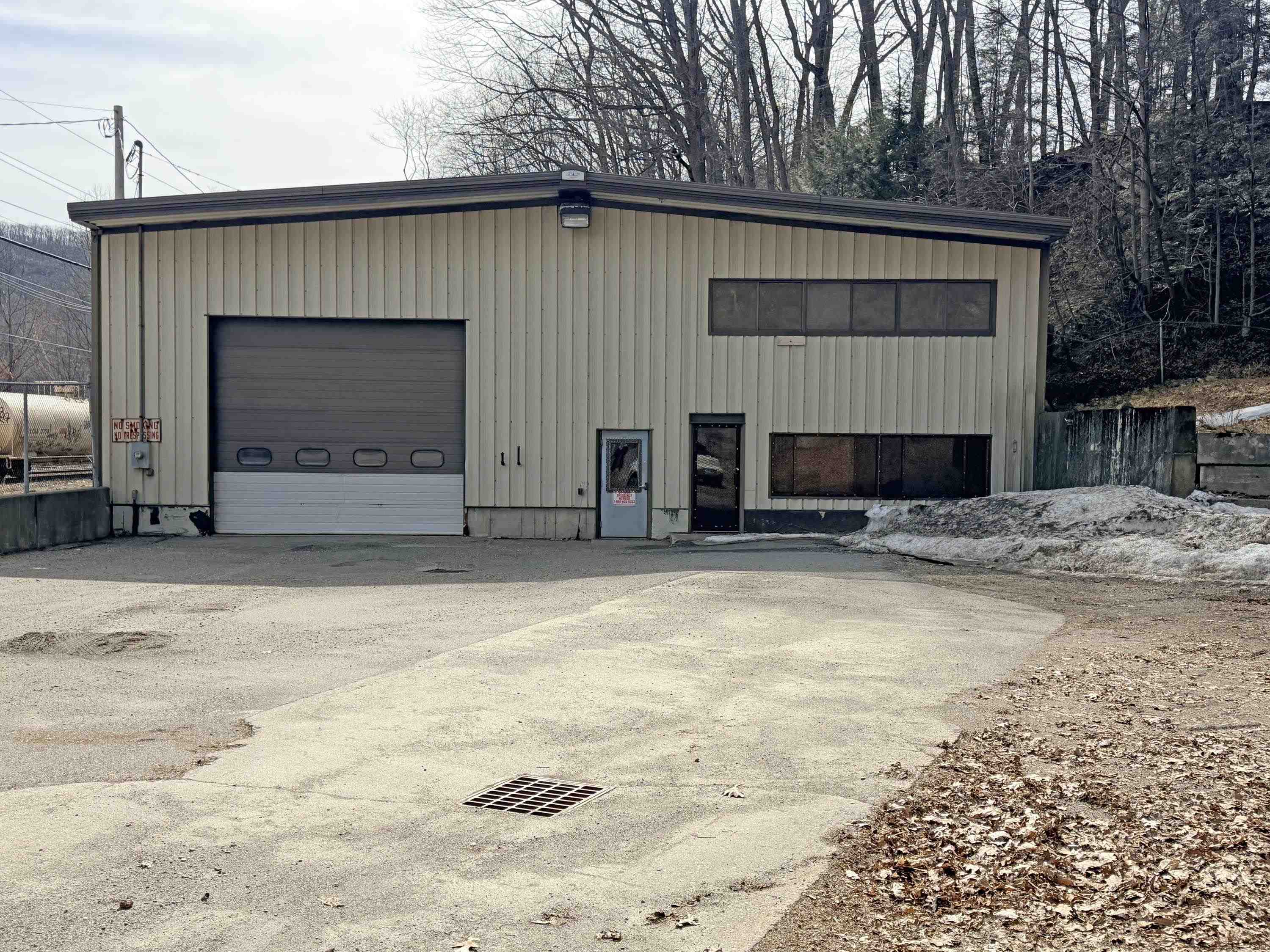 Brattleboro VT&nbsp;Commercial Property for sale $$300,000 $61 per sq.ft.