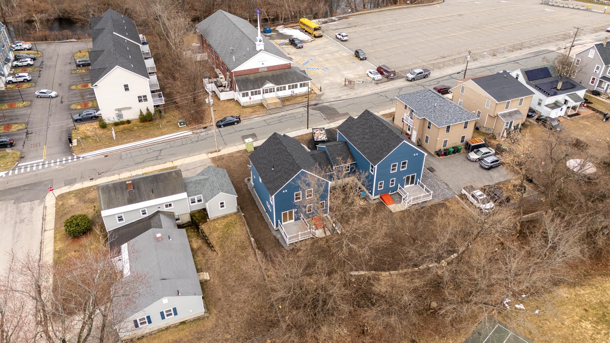 106 Lock St, Nashua, NH 03064