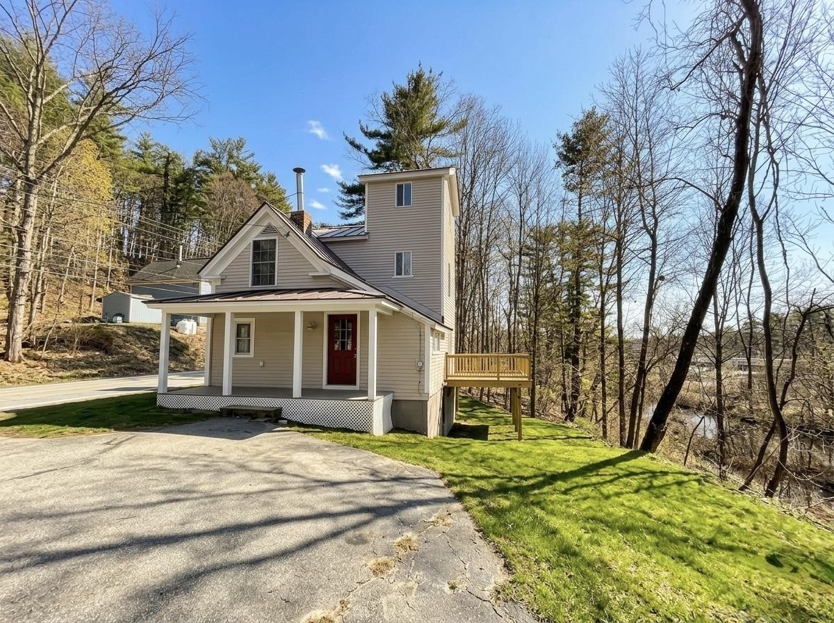 27 Granite St, Peterborough, NH 03458