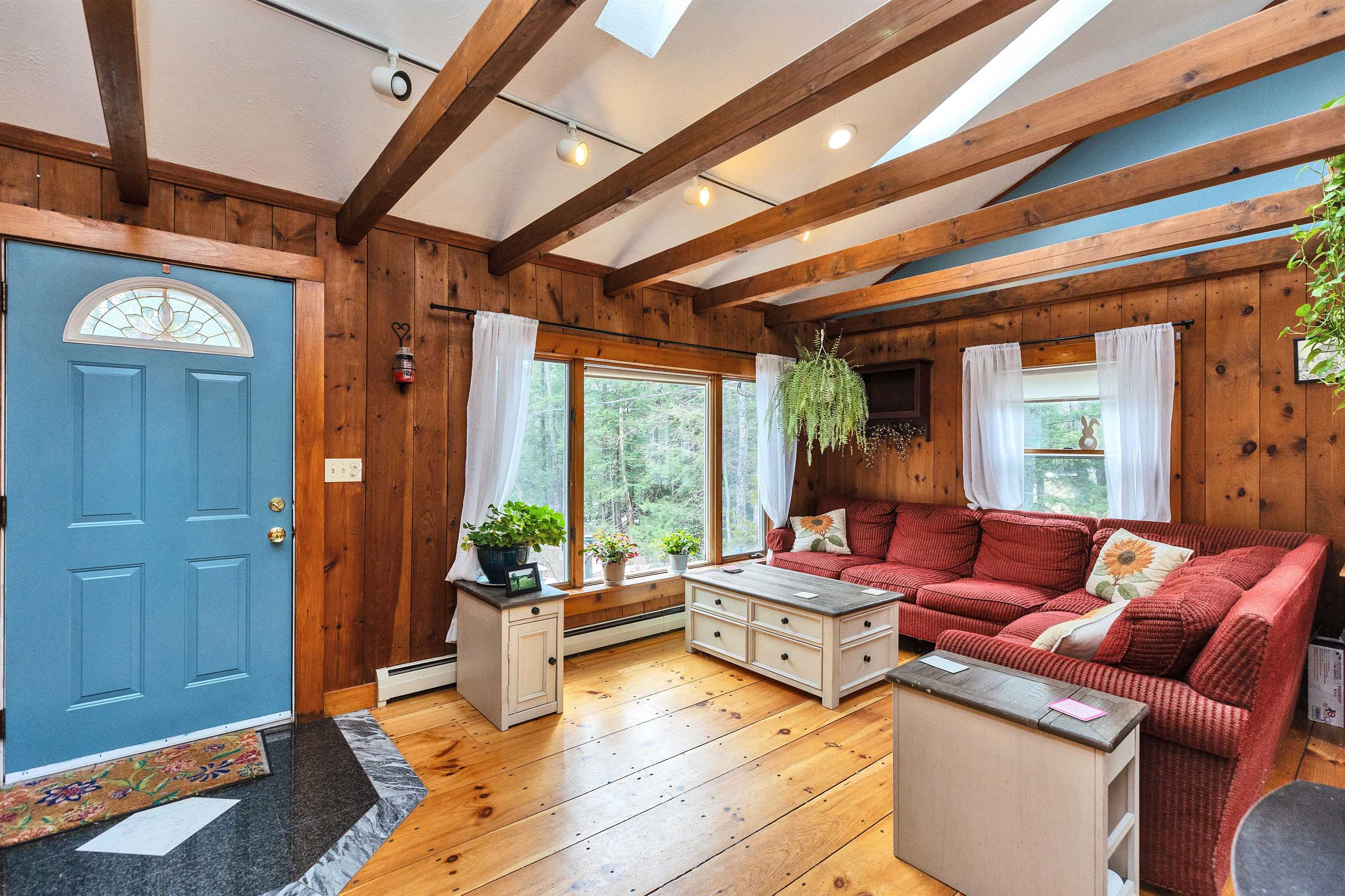 253 Wellington Rd, Rindge, NH 03461