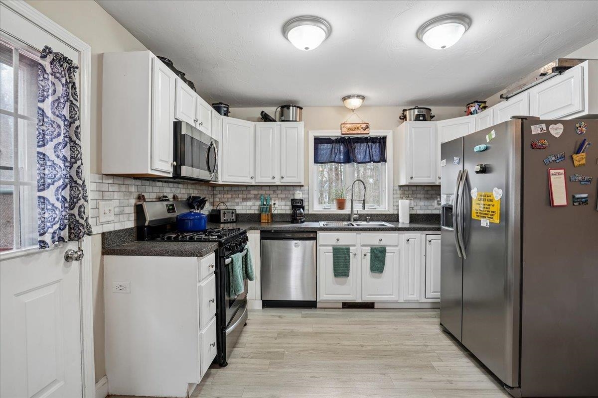 29 Sweatt St, Concord, NH 03303