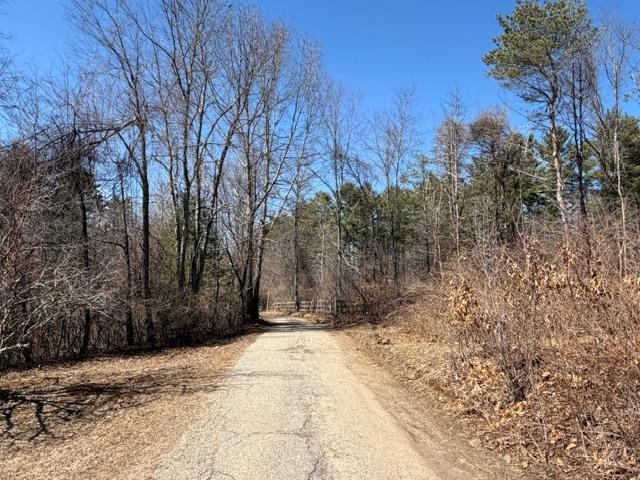 7 Woody Ln, Lee, NH 03861