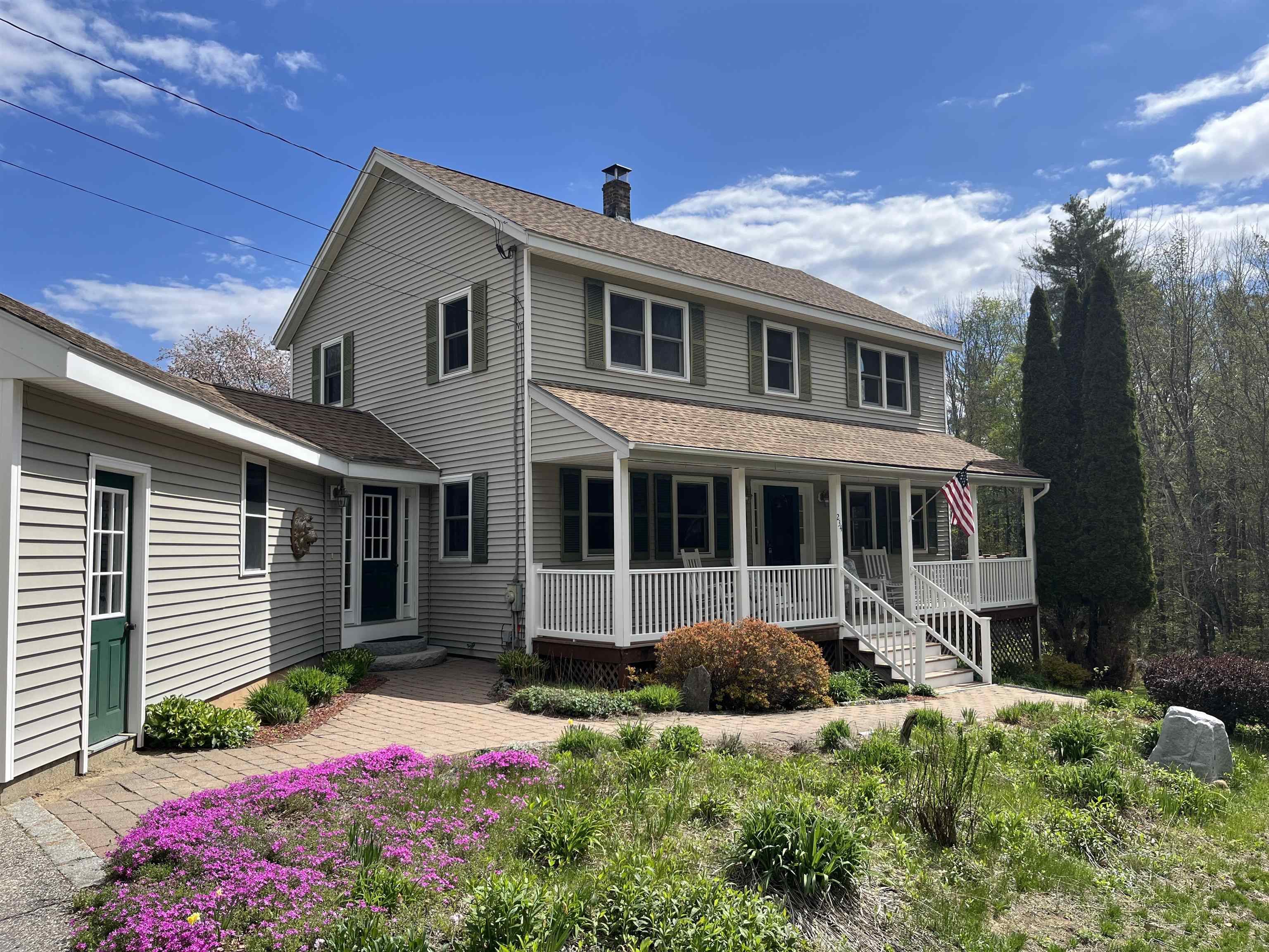 234 Paige Hill Rd, Goffstown, NH 03045