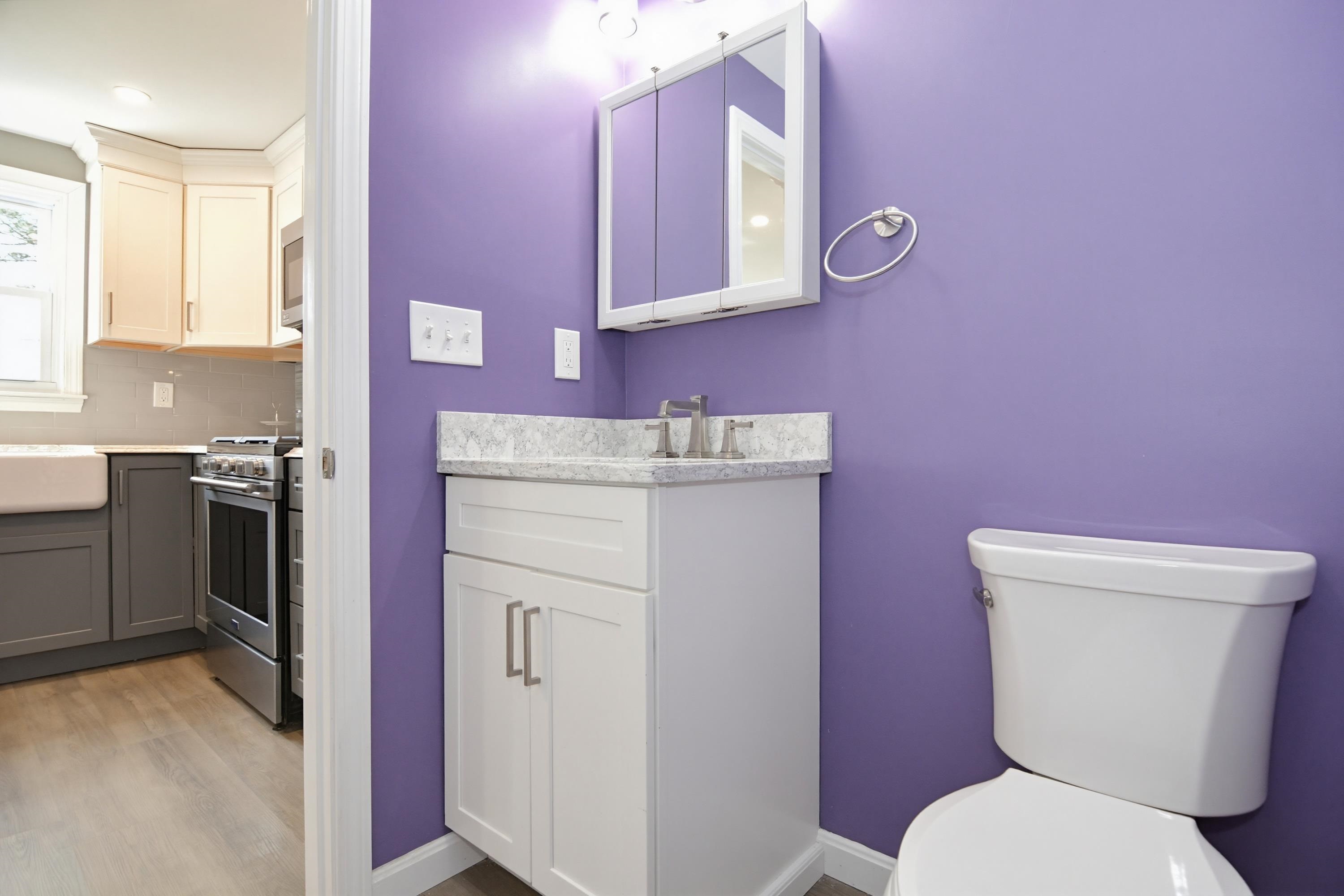 20 Olde Country Village Rd, Londonderry, NH 03053