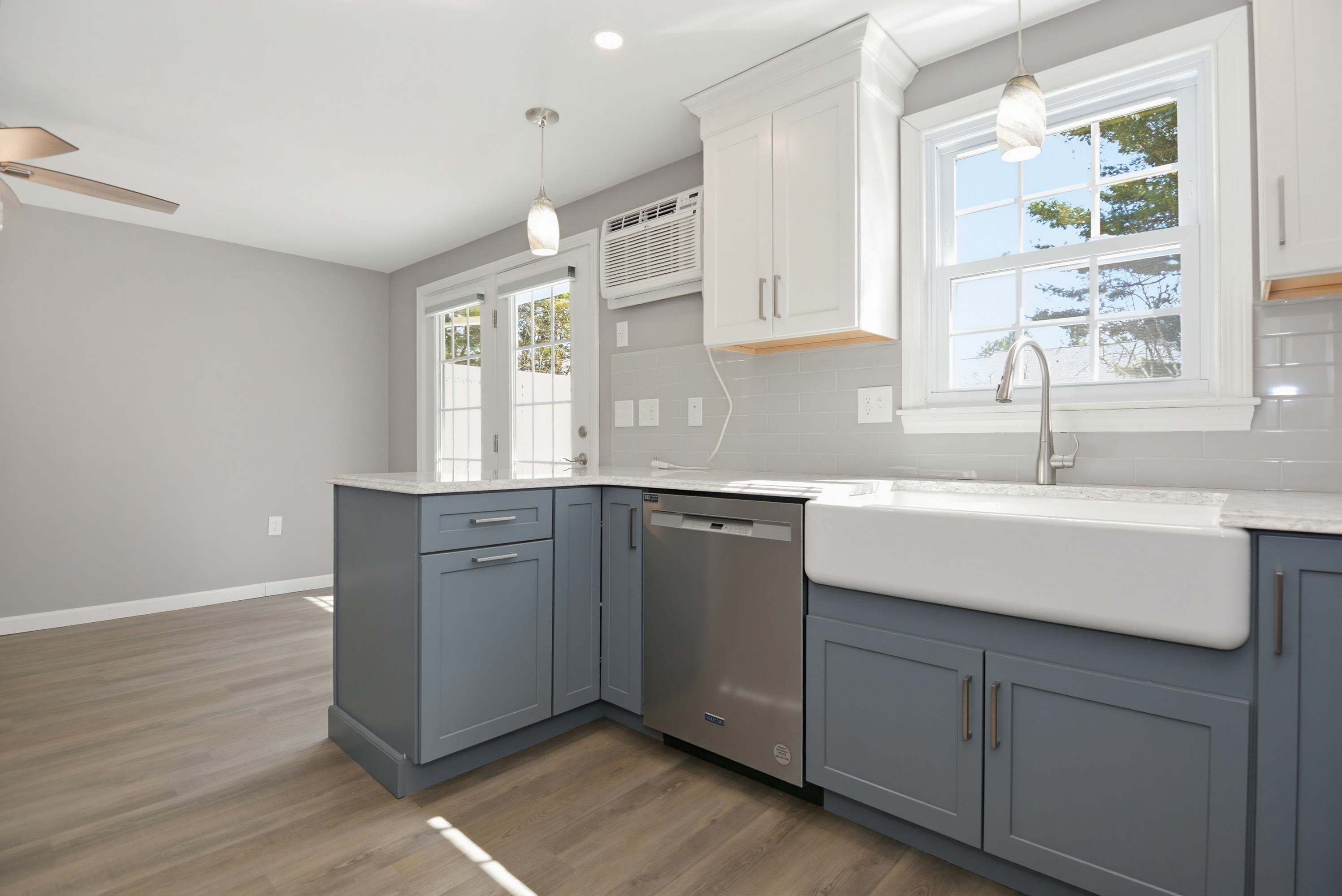 20 Olde Country Village Rd, Londonderry, NH 03053