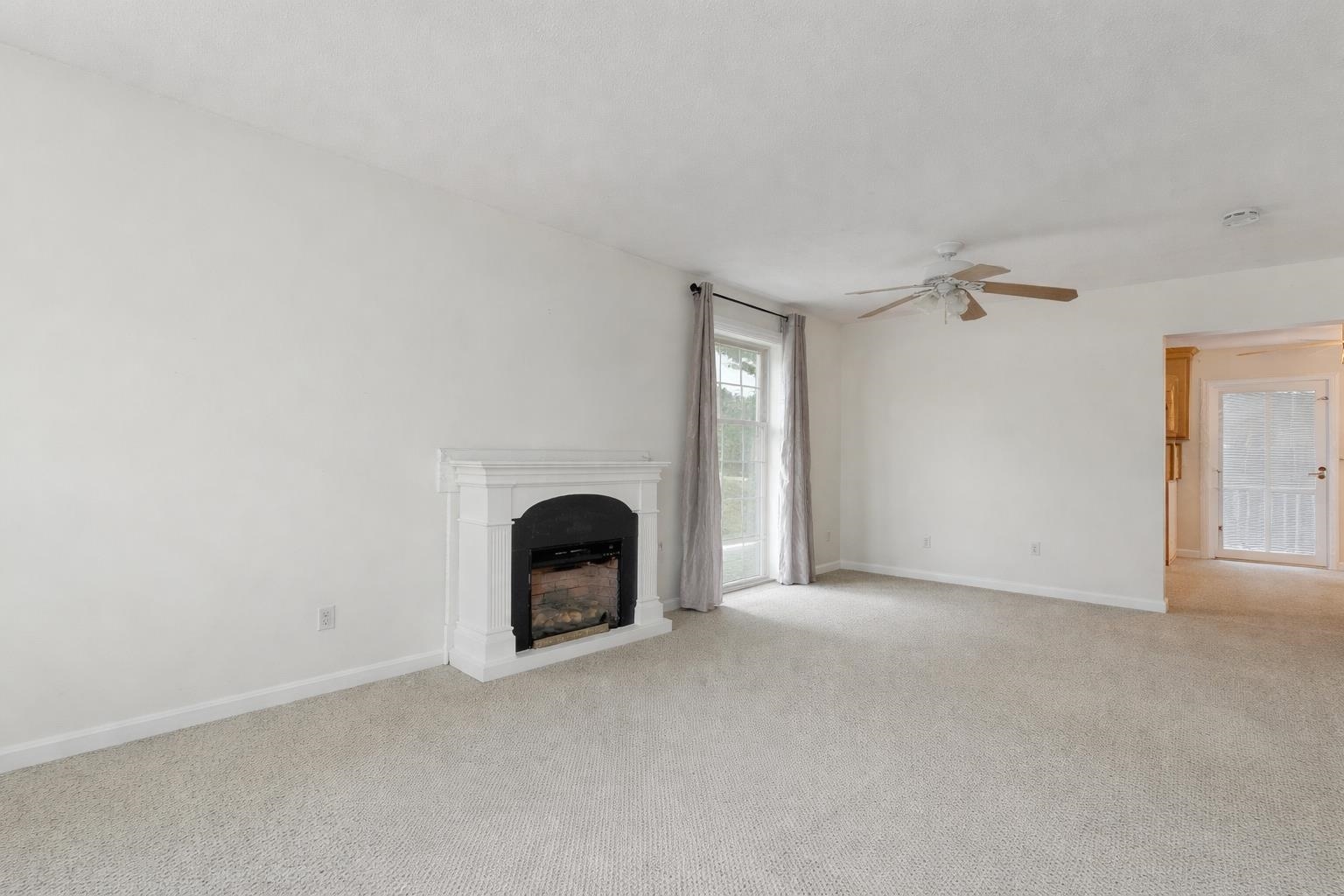 25 Woodland Green, Rochester, NH 03868