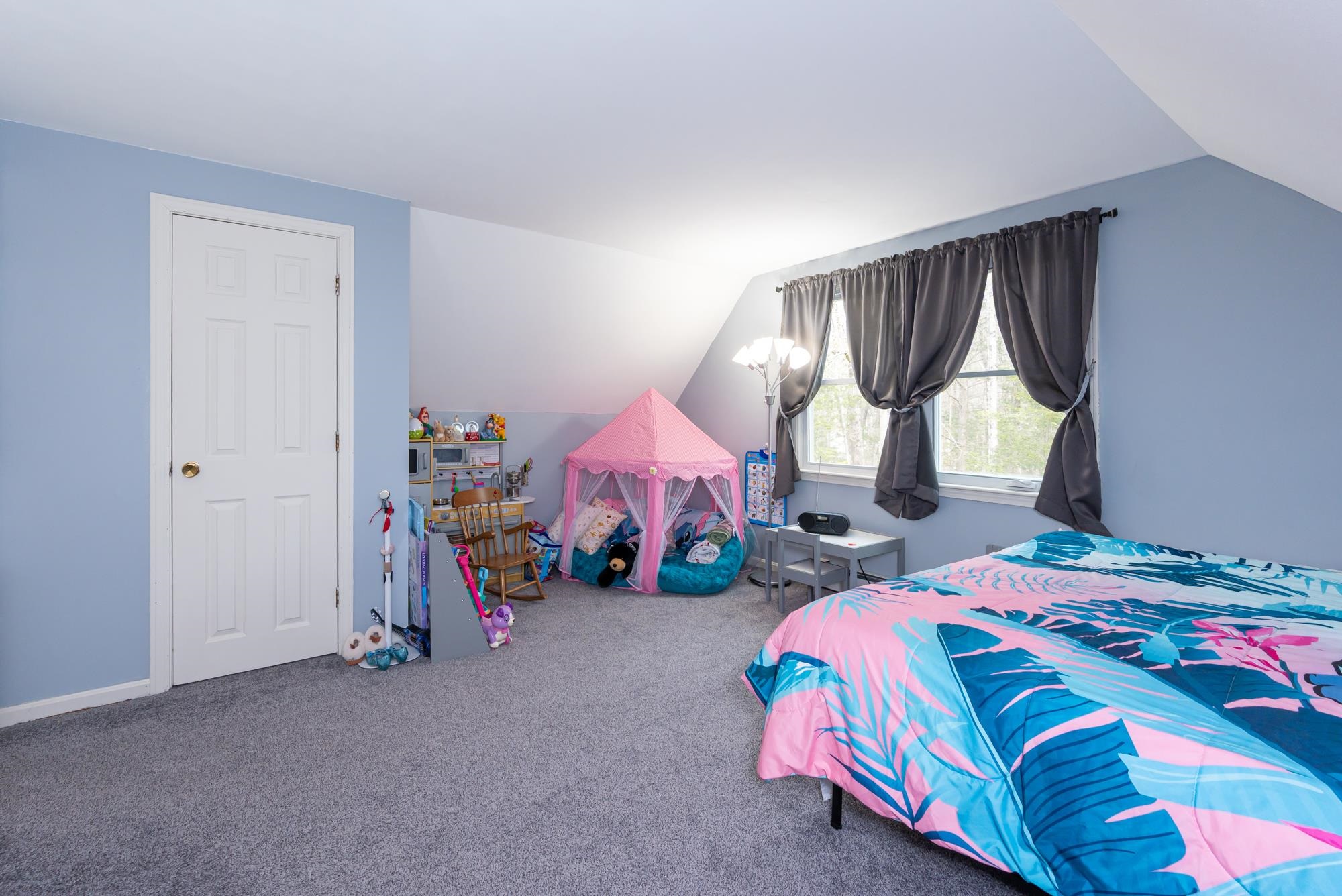 41 Midnight Sun Dr, Epping, NH 03042