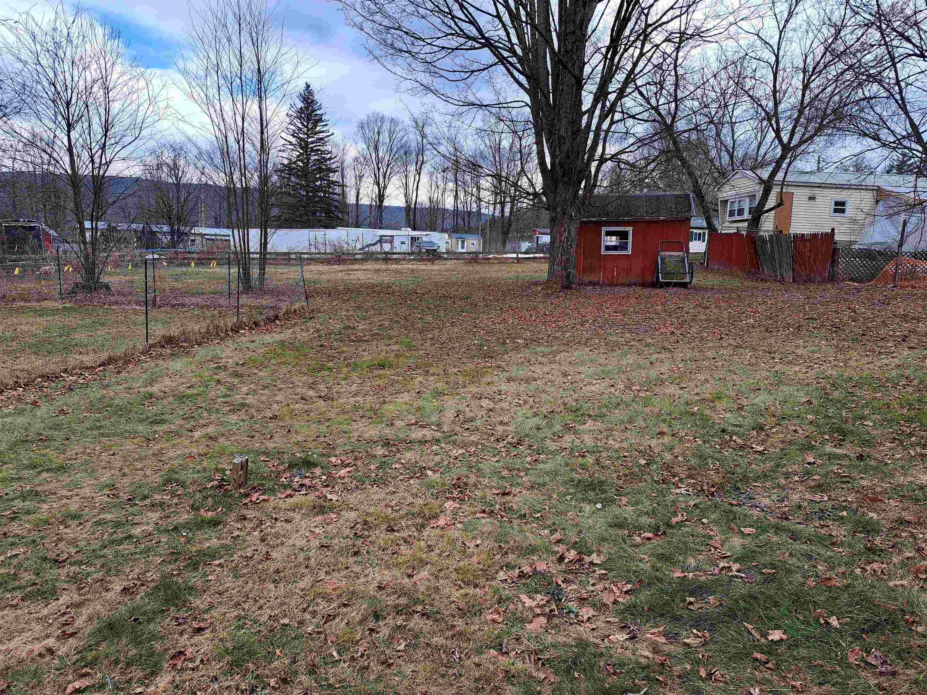 37 Sugar River Dr, Claremont, NH 03743