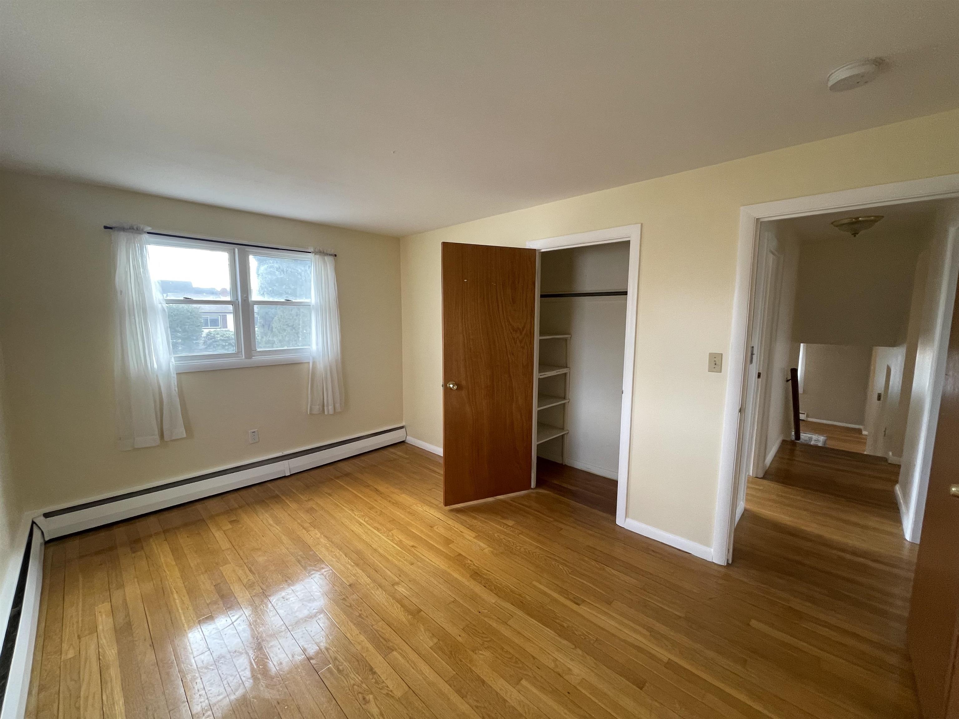 10 Larry Ln, Portsmouth, NH 03801