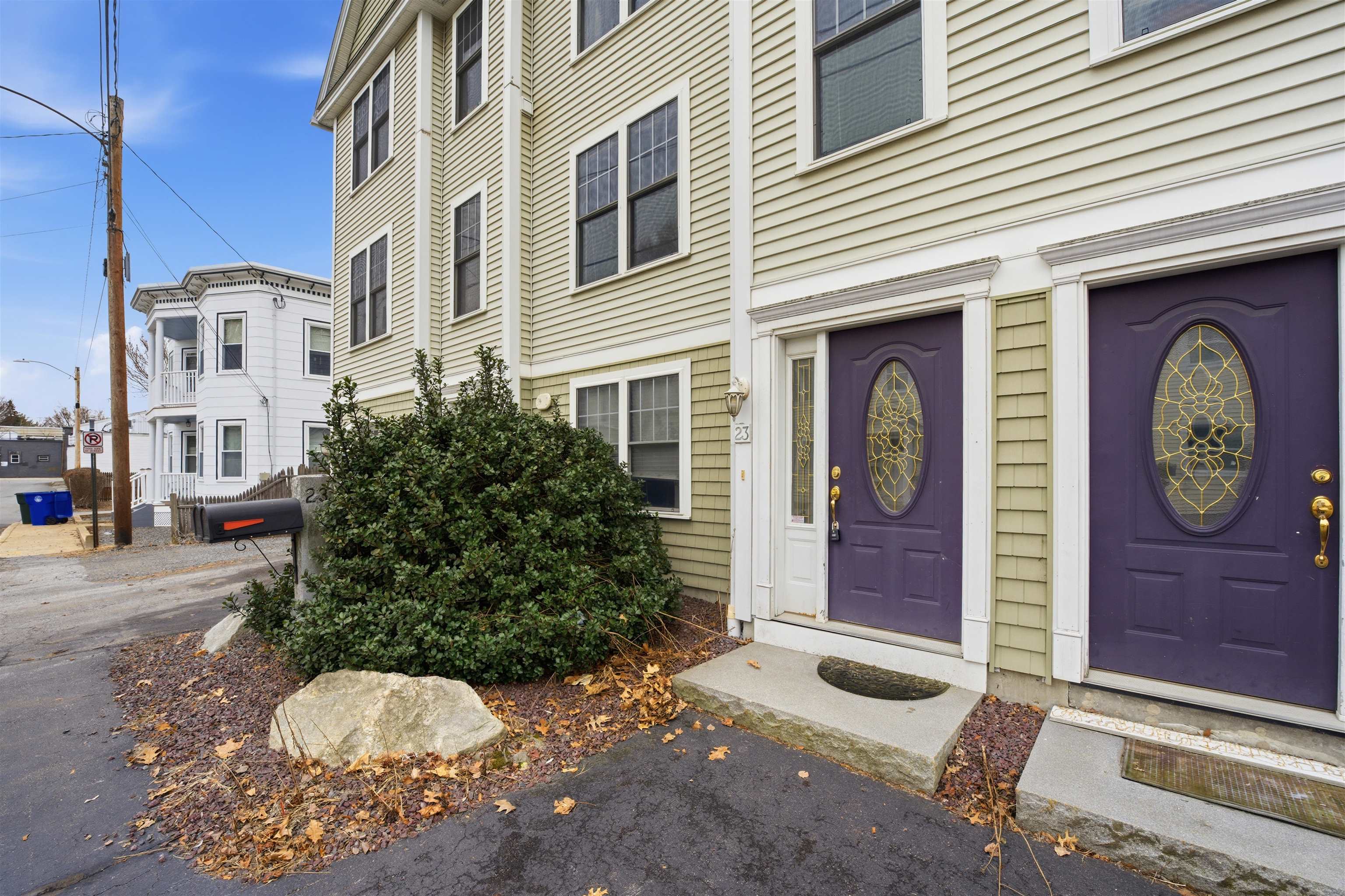 23 Krakow Ave, Manchester, NH 03103