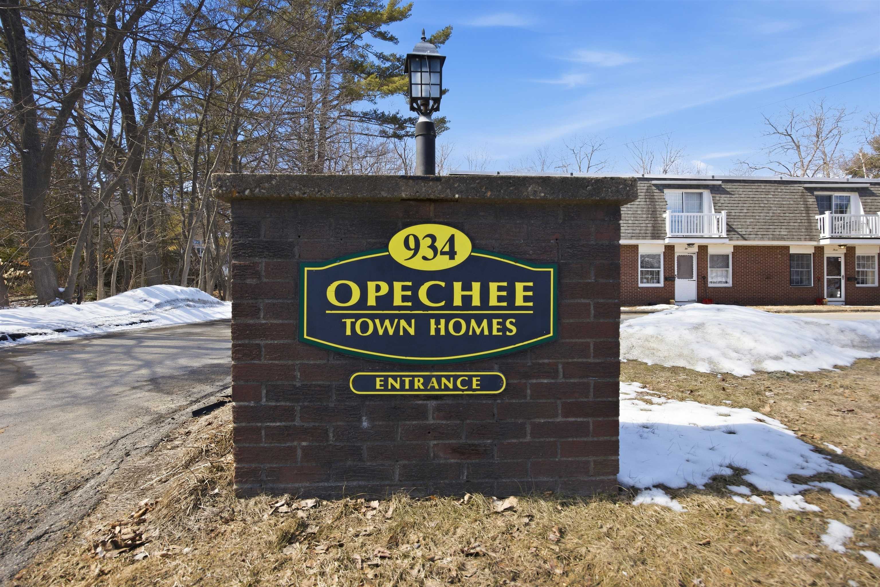 934 Main St, Laconia, NH 03246