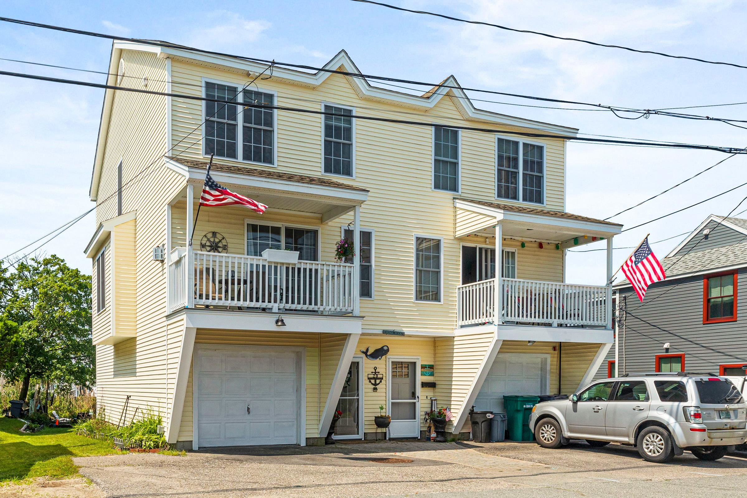 29 Nudd Ave, Hampton, NH 03842