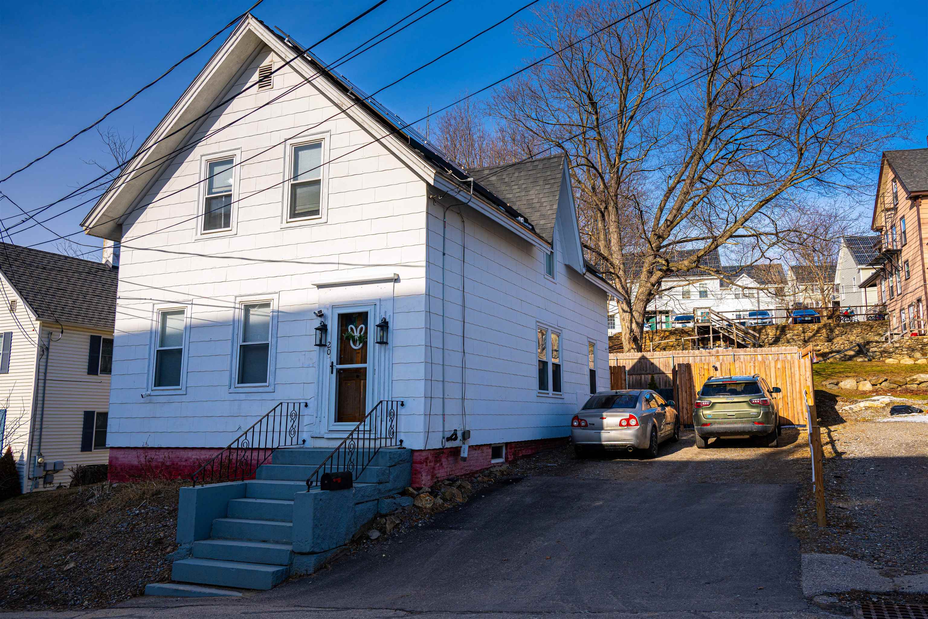 20 Baldwin St, Laconia, NH 03246