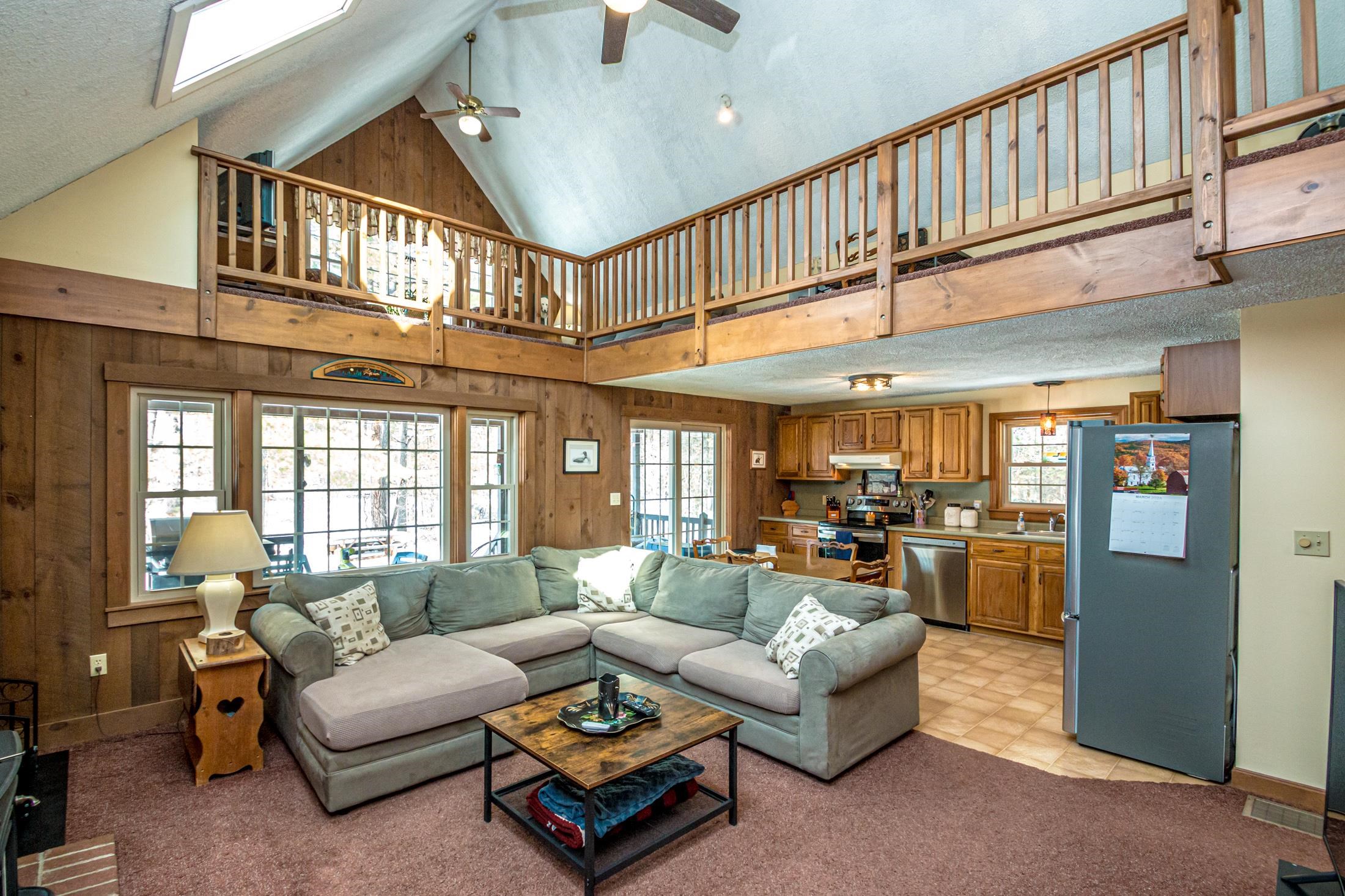 31 Mcgrew Dr, Tamworth, NH 03886