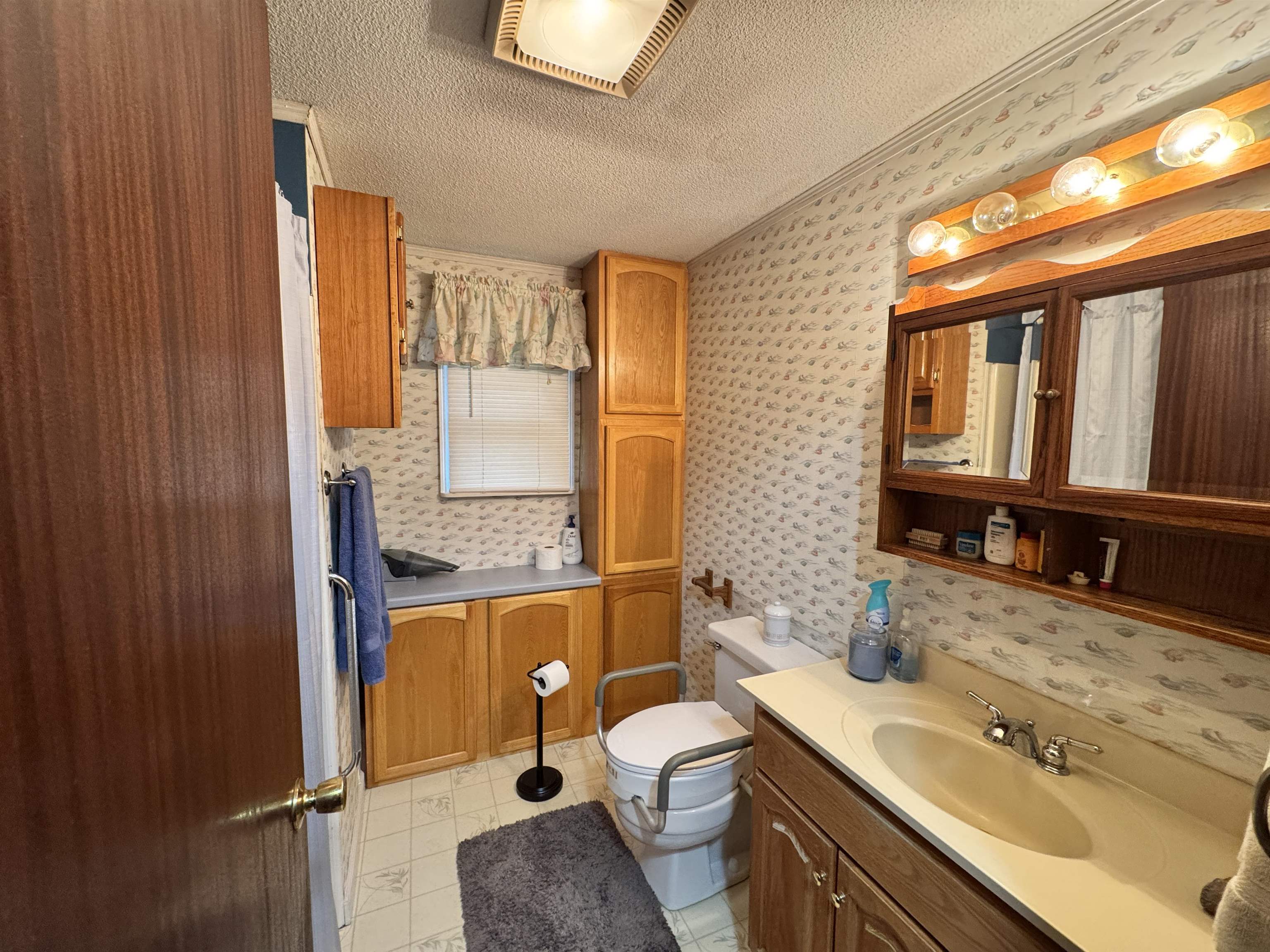 2849 Dartmouth College Hw, Haverhill, NH 03774