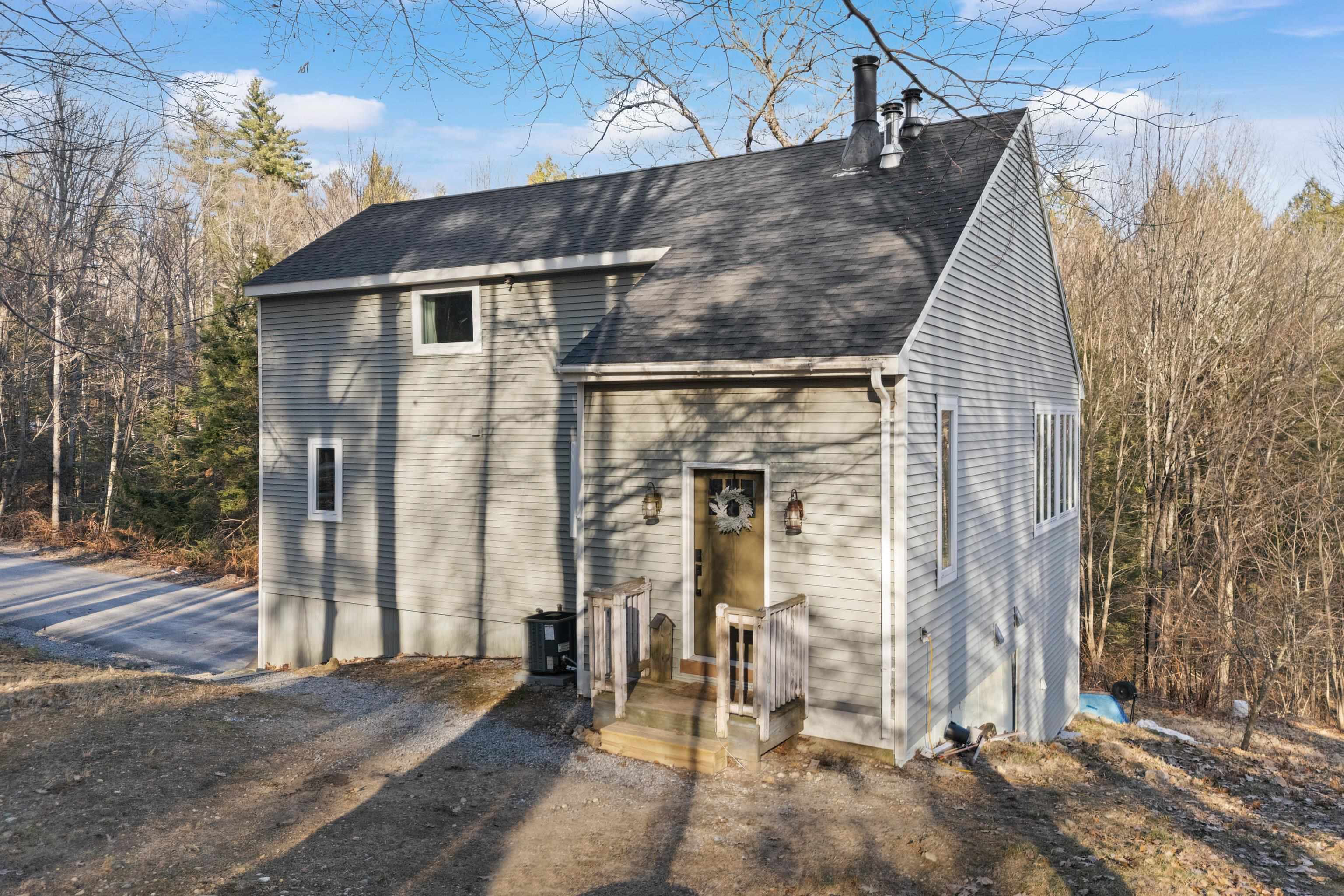 236 Buckley Rd, Weare, NH 03045