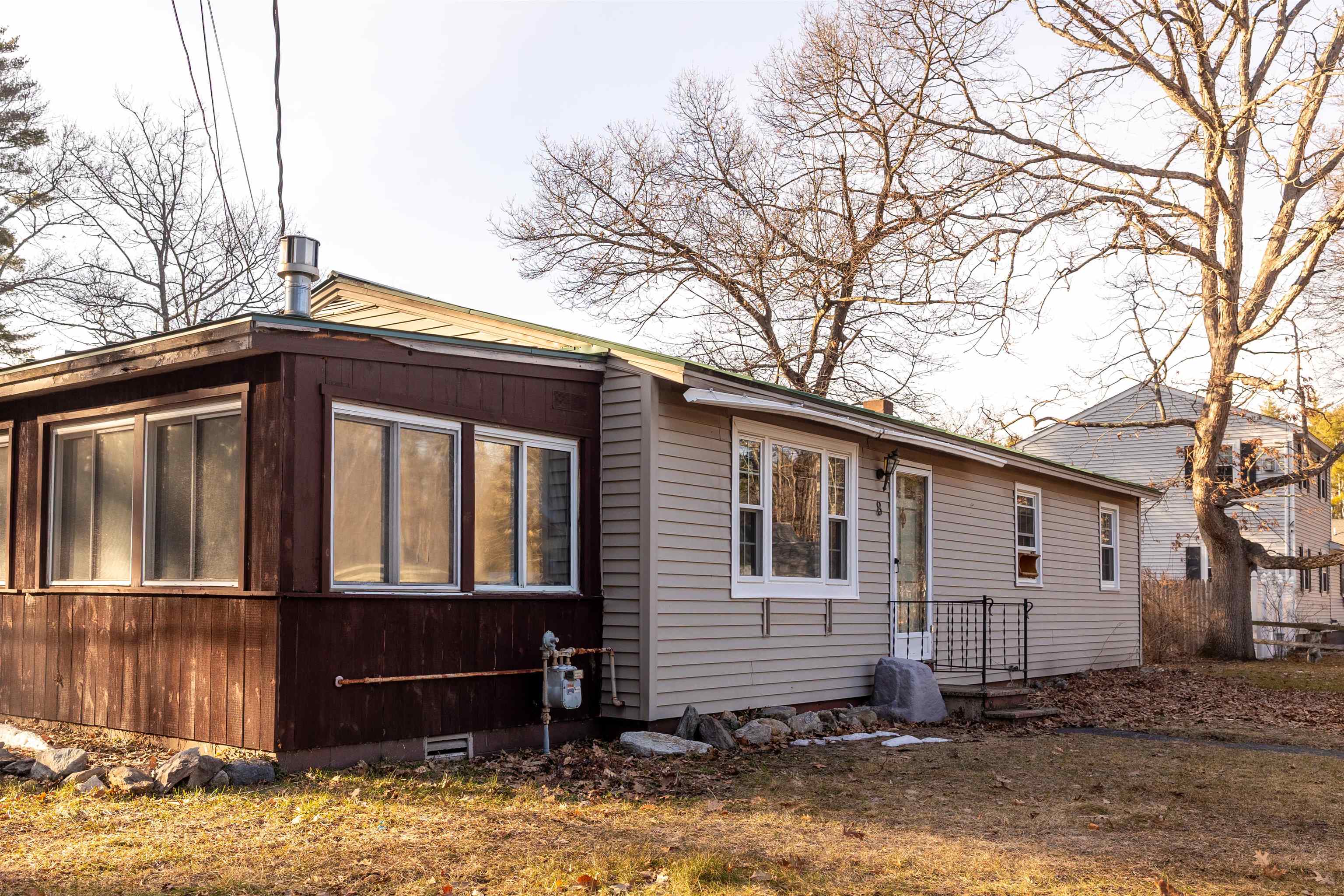 8 Randlett St, Concord, NH 03303