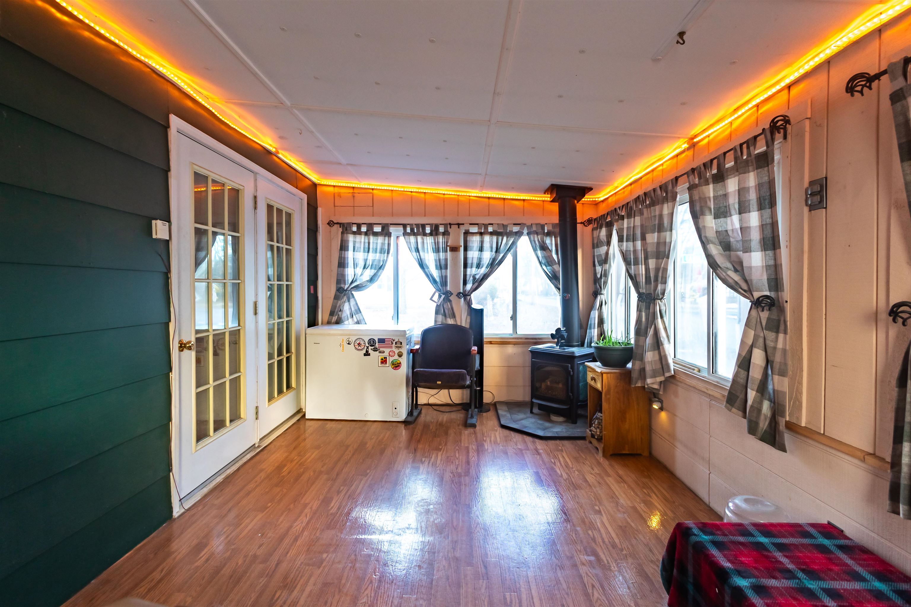 8 Randlett St, Concord, NH 03303