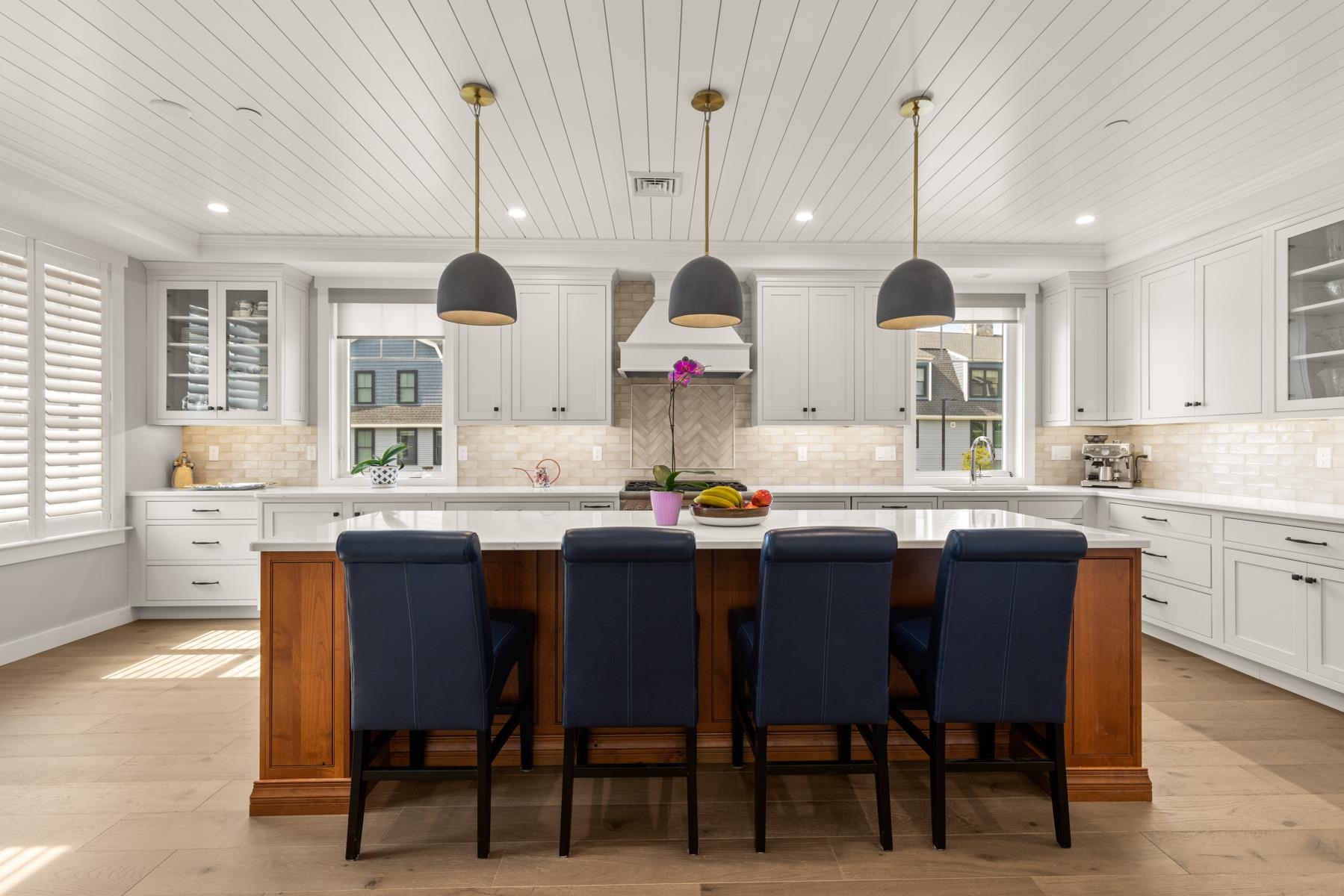 28 Little Bay Dr, Dover, NH 03820