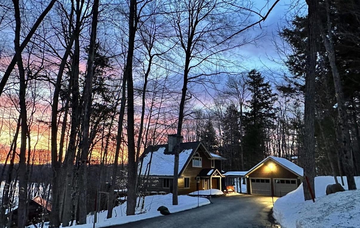 2 Turner Brae, Grantham, NH 03753