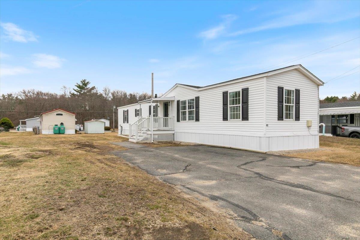85 Caddy Dr, Salem, NH 03079
