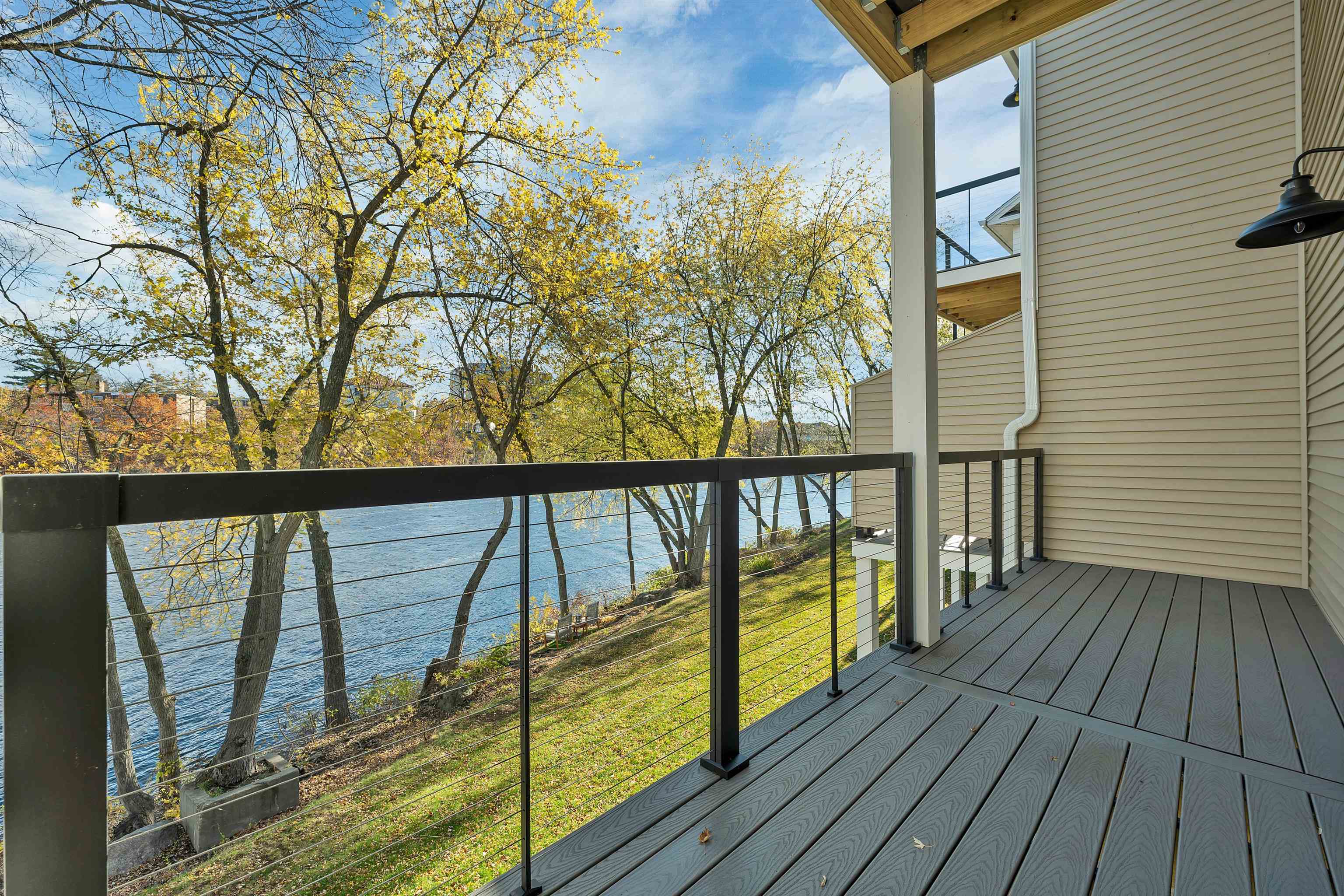 17 River Front Dr #3, Manchester, NH 03102